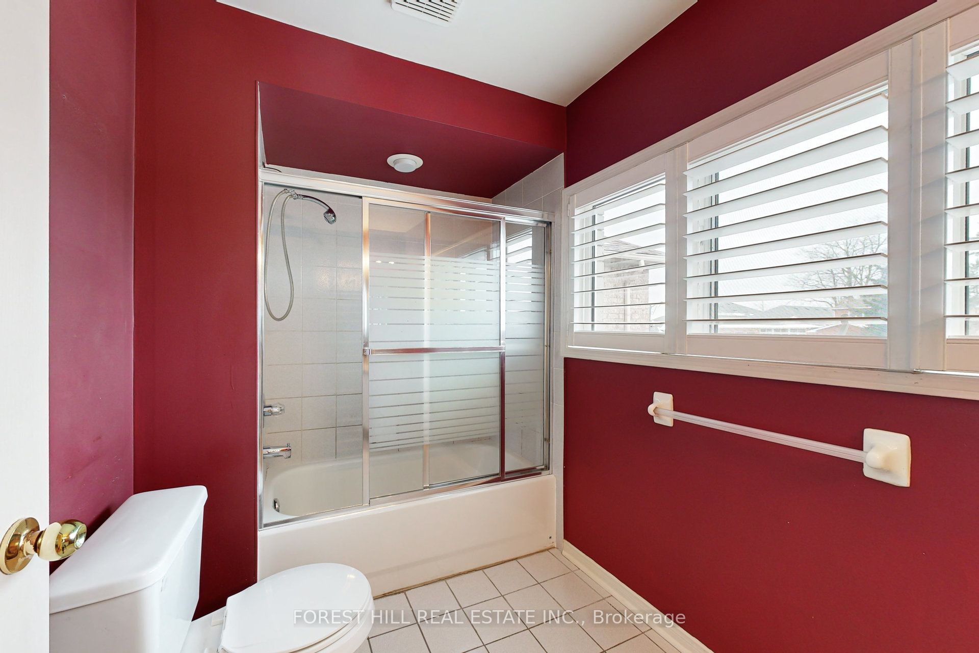 64 Royalpark Way Property Photo 27