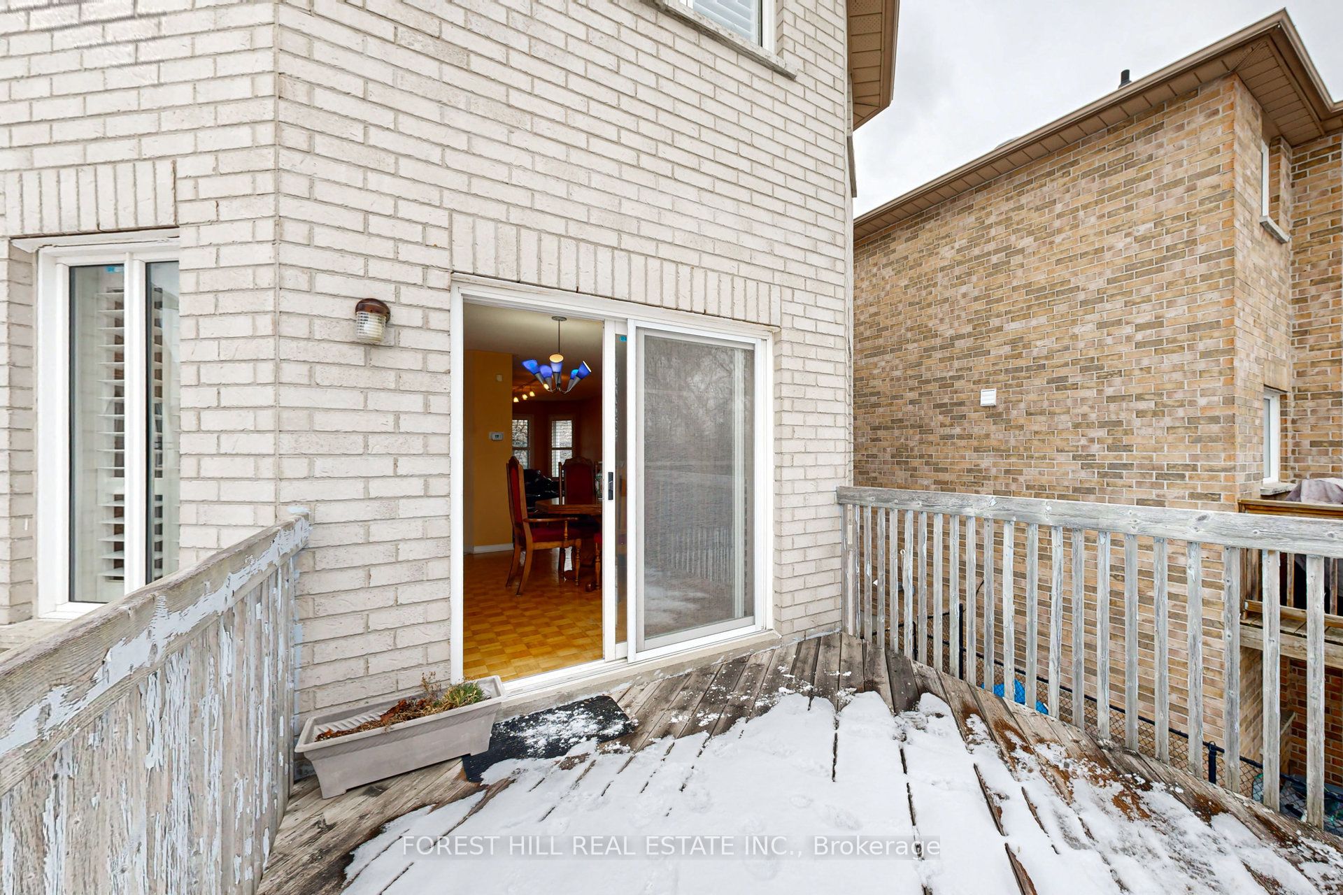64 Royalpark Way Property Photo 41