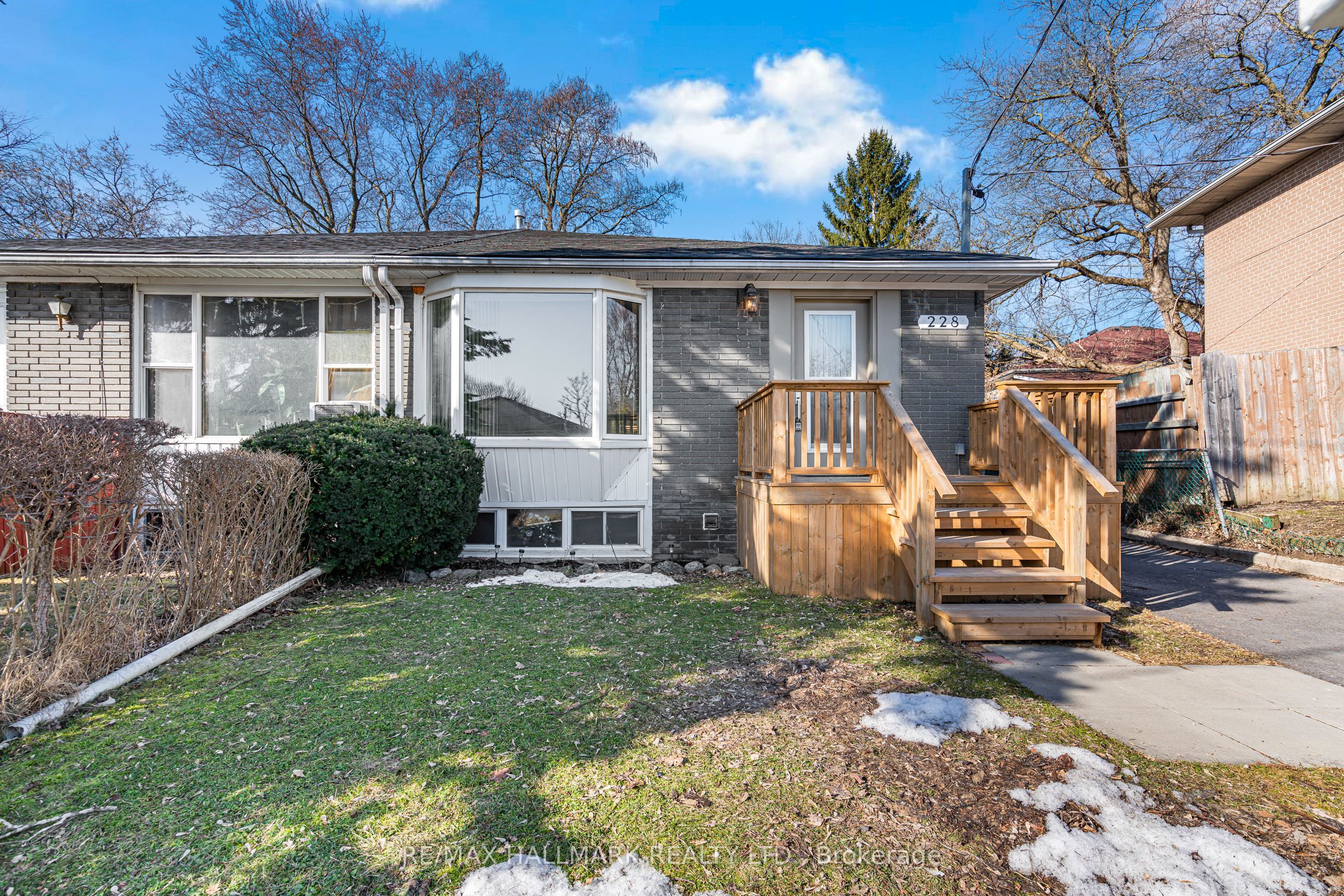228 Septonne Ave Property Photo
