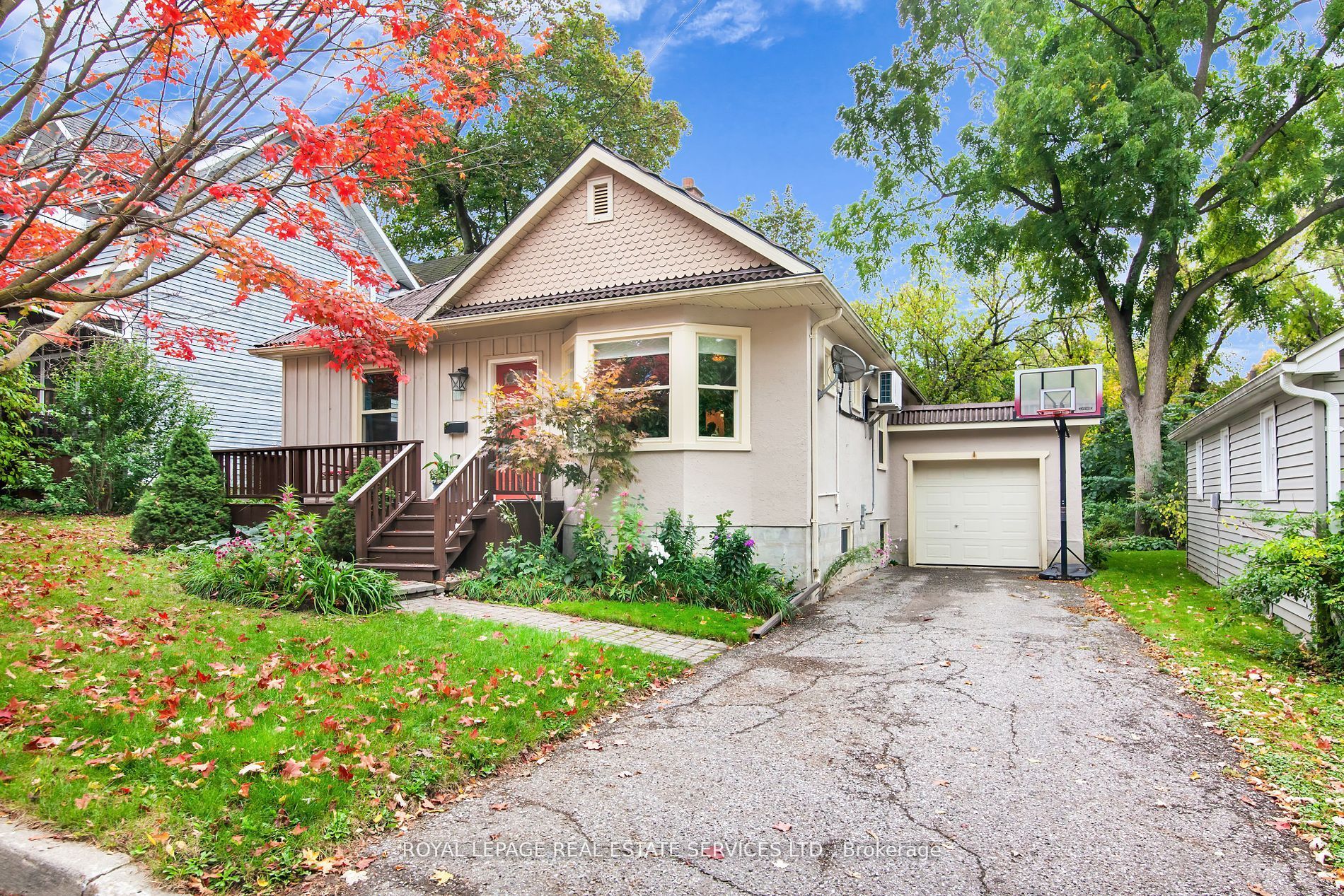 29 Connaught Avenue Property Photo