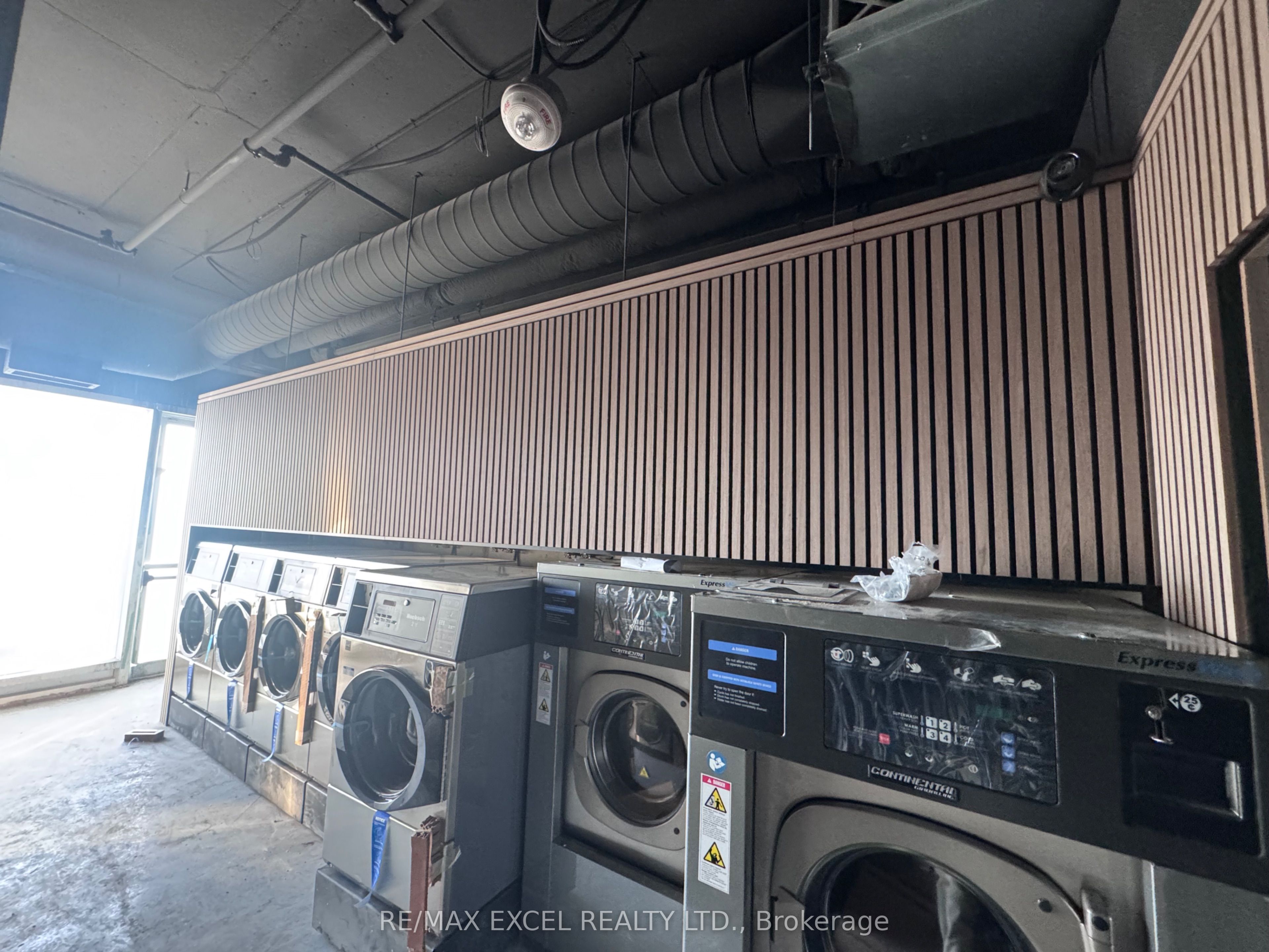 #a11 - 8333 Kennedy Road Property Photo 5