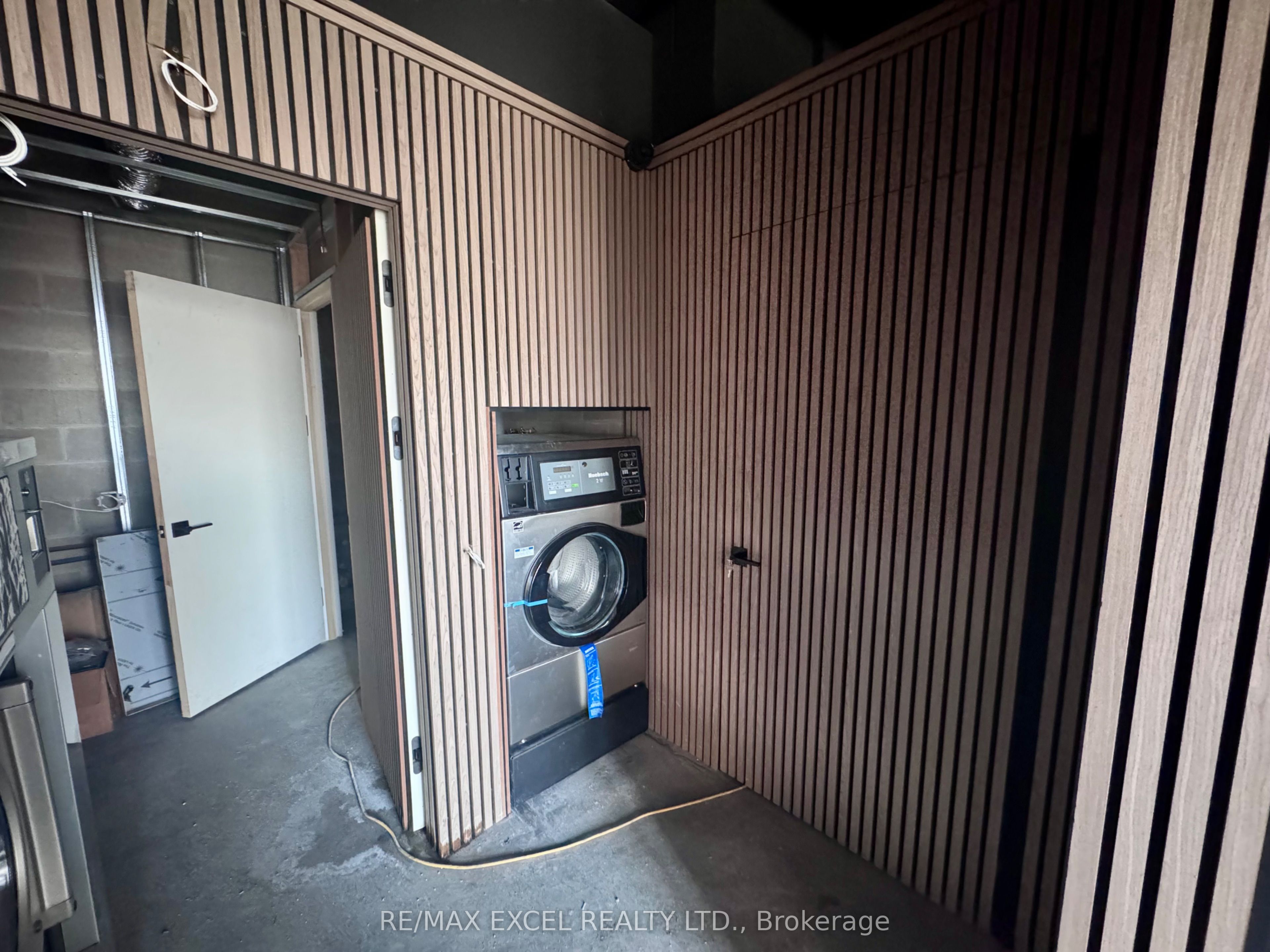 #a11 - 8333 Kennedy Road Property Photo 7