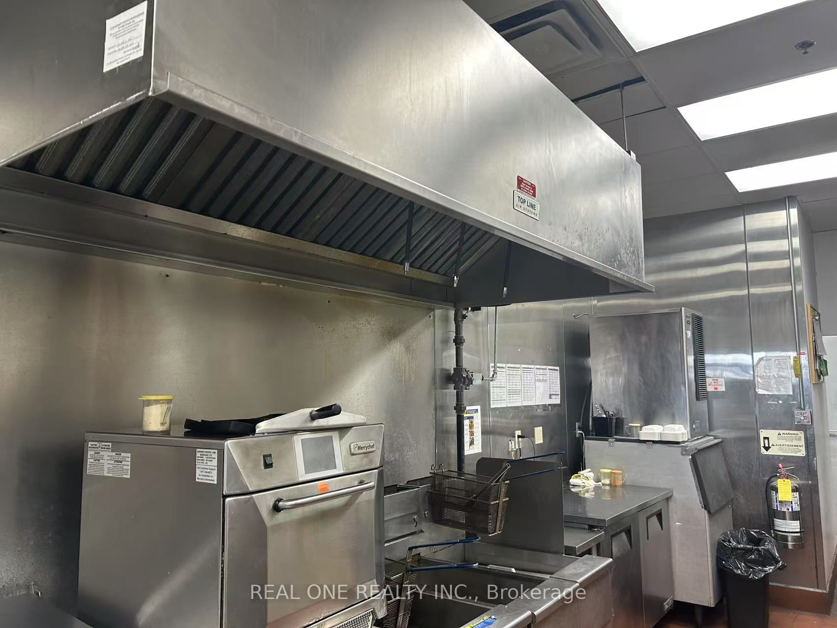 #a10 - 650 Wellington Street Property Photo 10