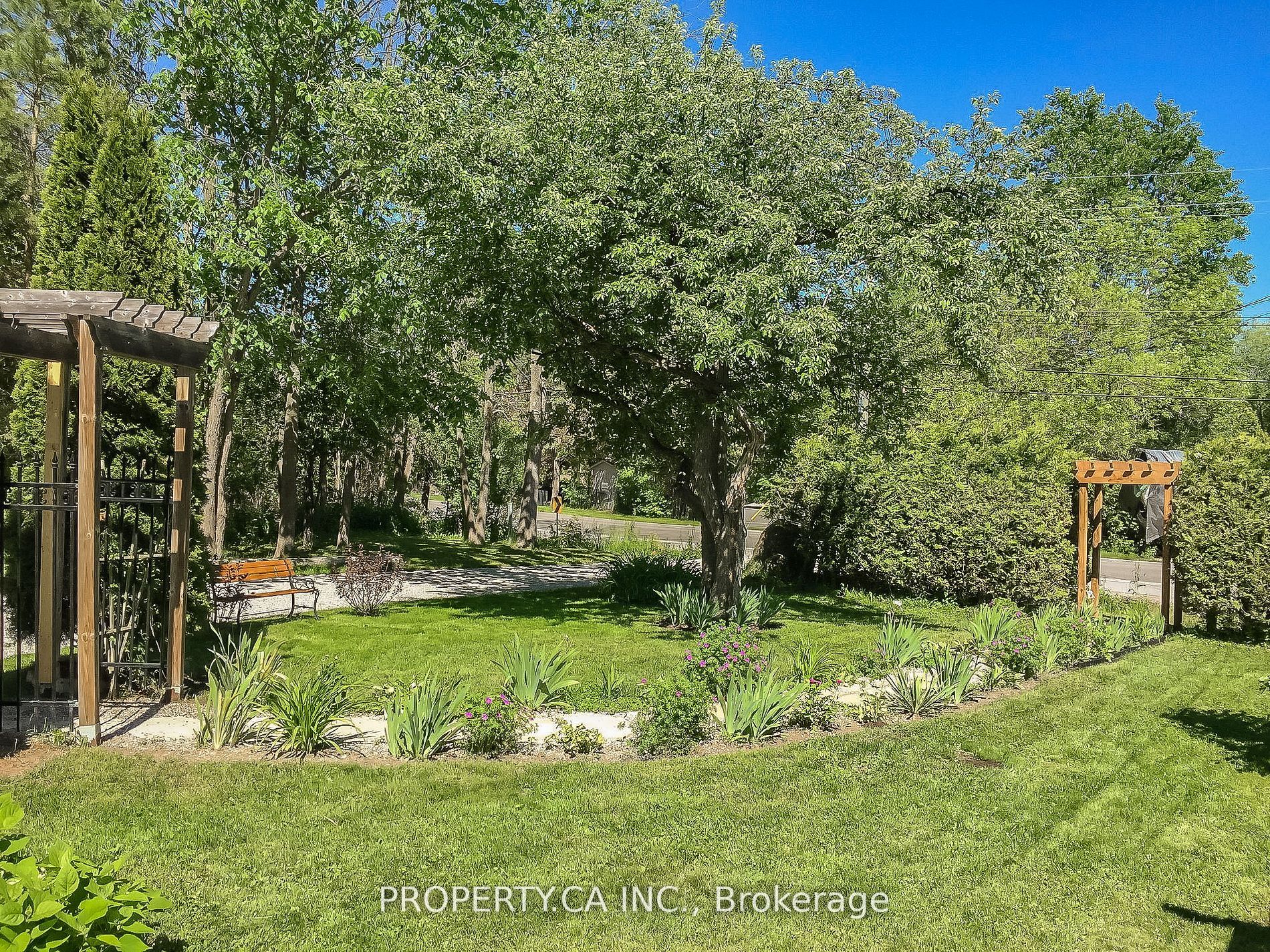 1336 Maple Road Property Photo 1