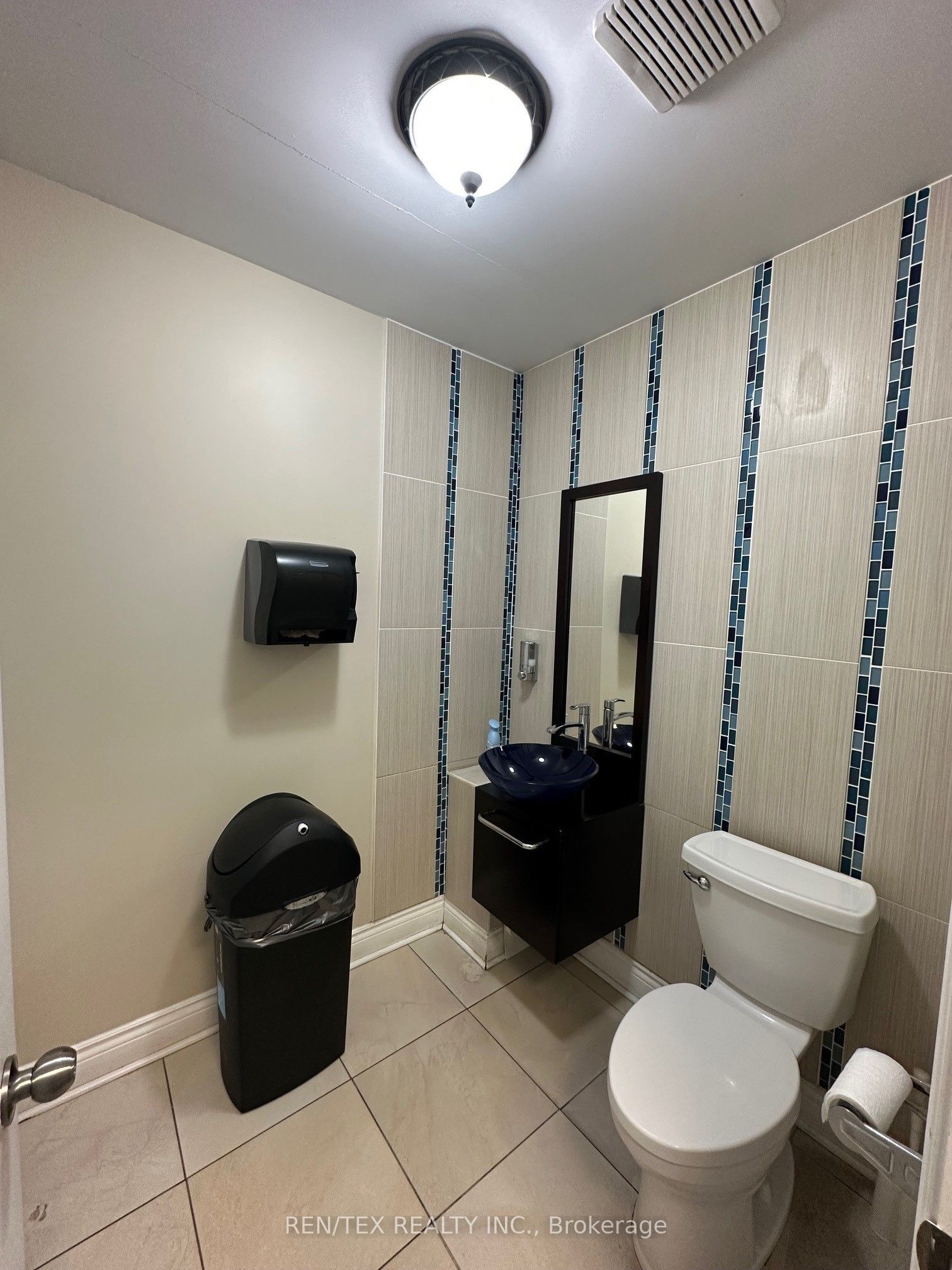 #19 - 115 Woodstream Boulevard Property Photo 5