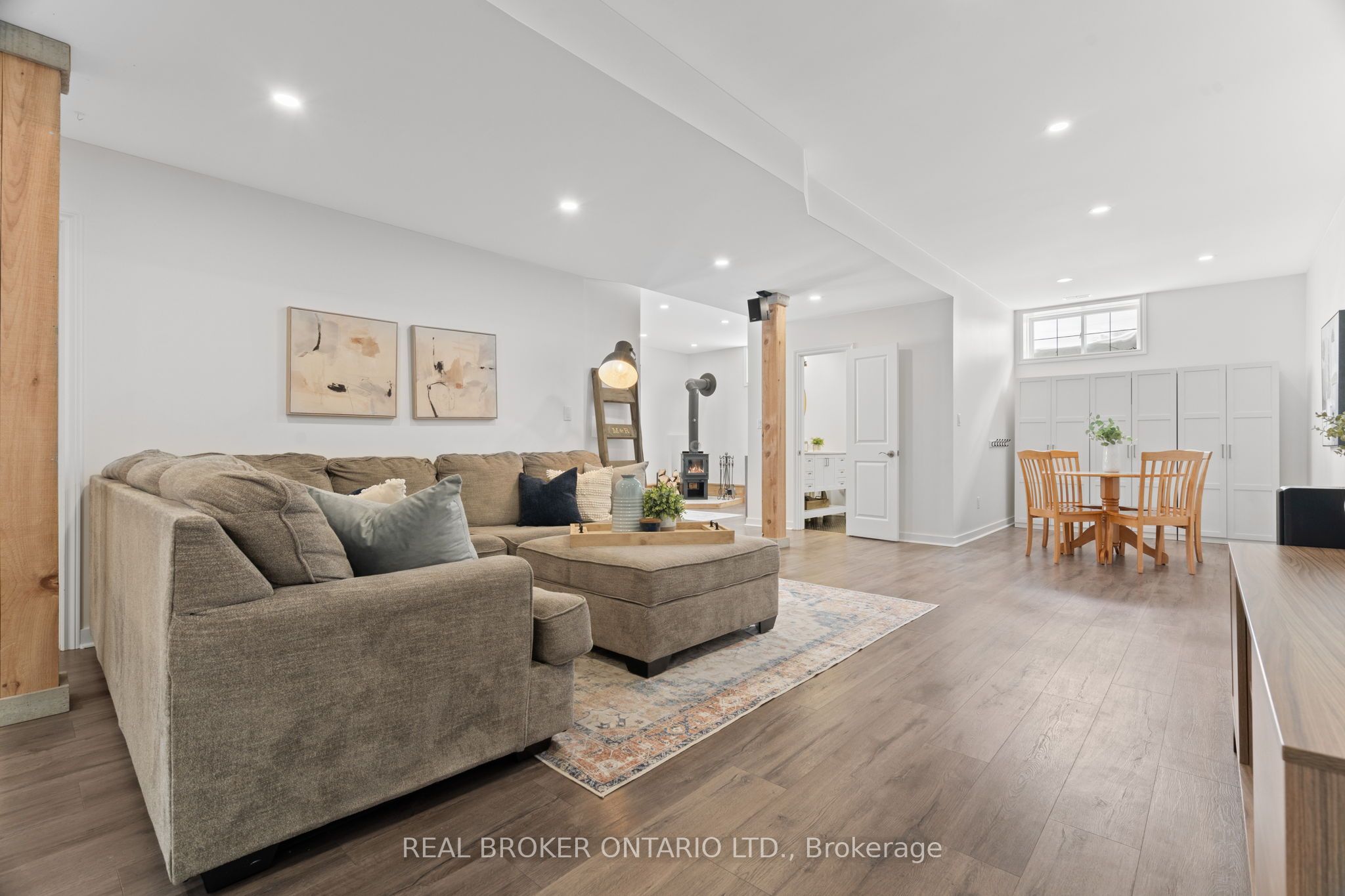 9194 Tandragee Road Property Photo 27