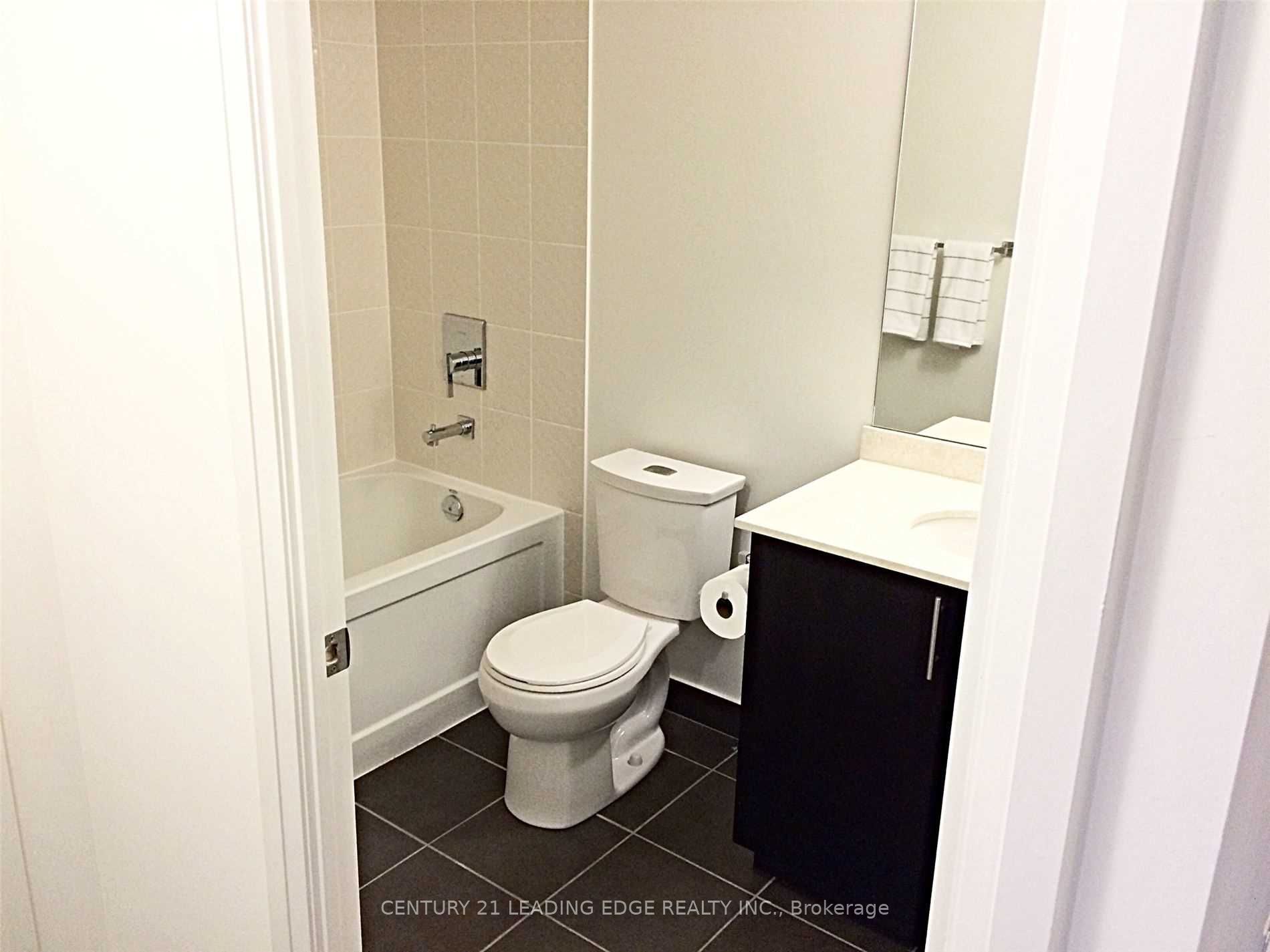 #732 - 7165 Yonge Street Property Photo 7