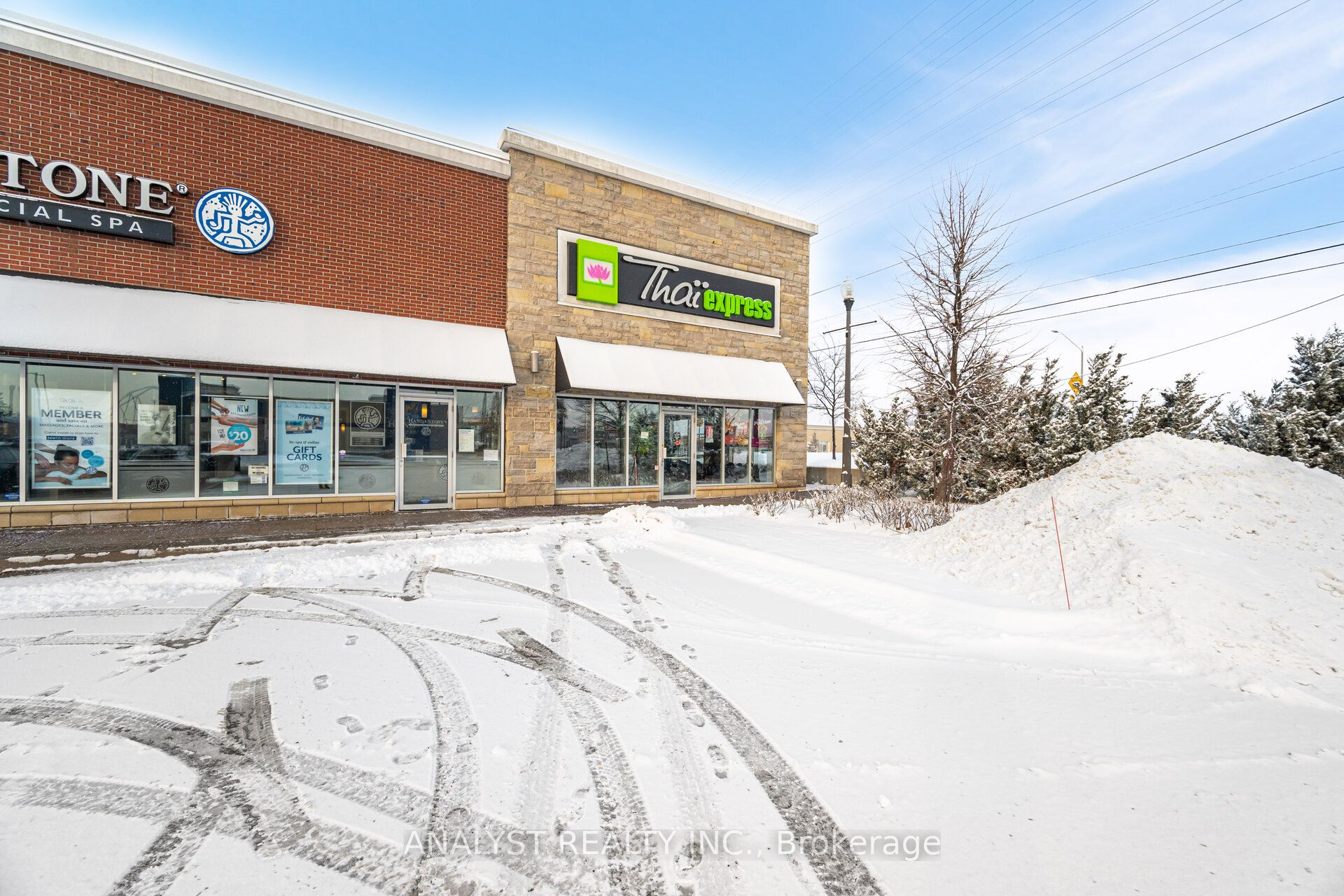 #bdg F #3 - 3621 Major Mackenzie Drive Property Photo 2