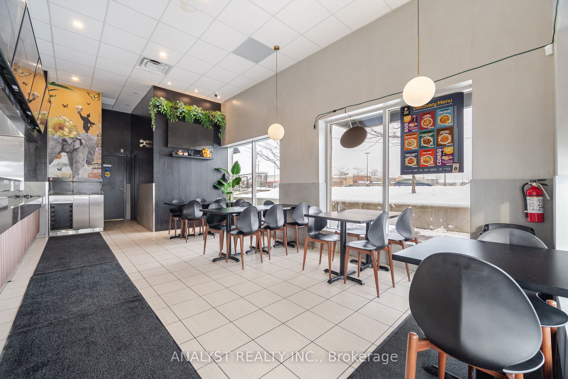 #bdg F #3 - 3621 Major Mackenzie Drive Property Photo 9