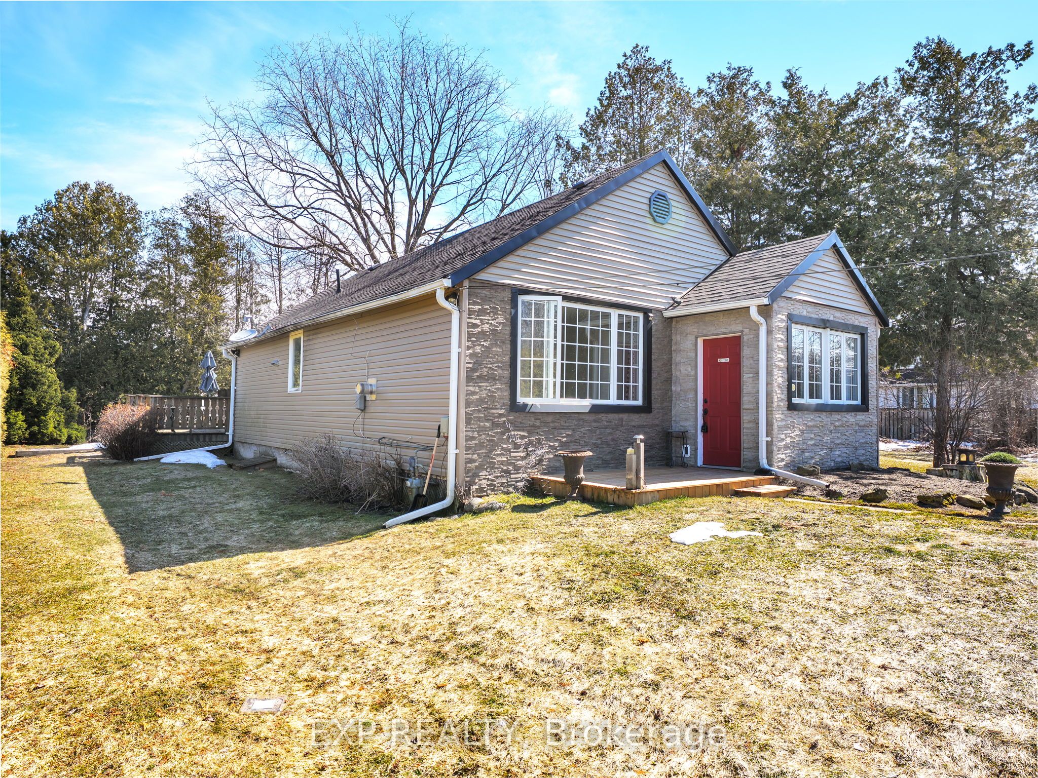 34 Lyons Lane Property Photo