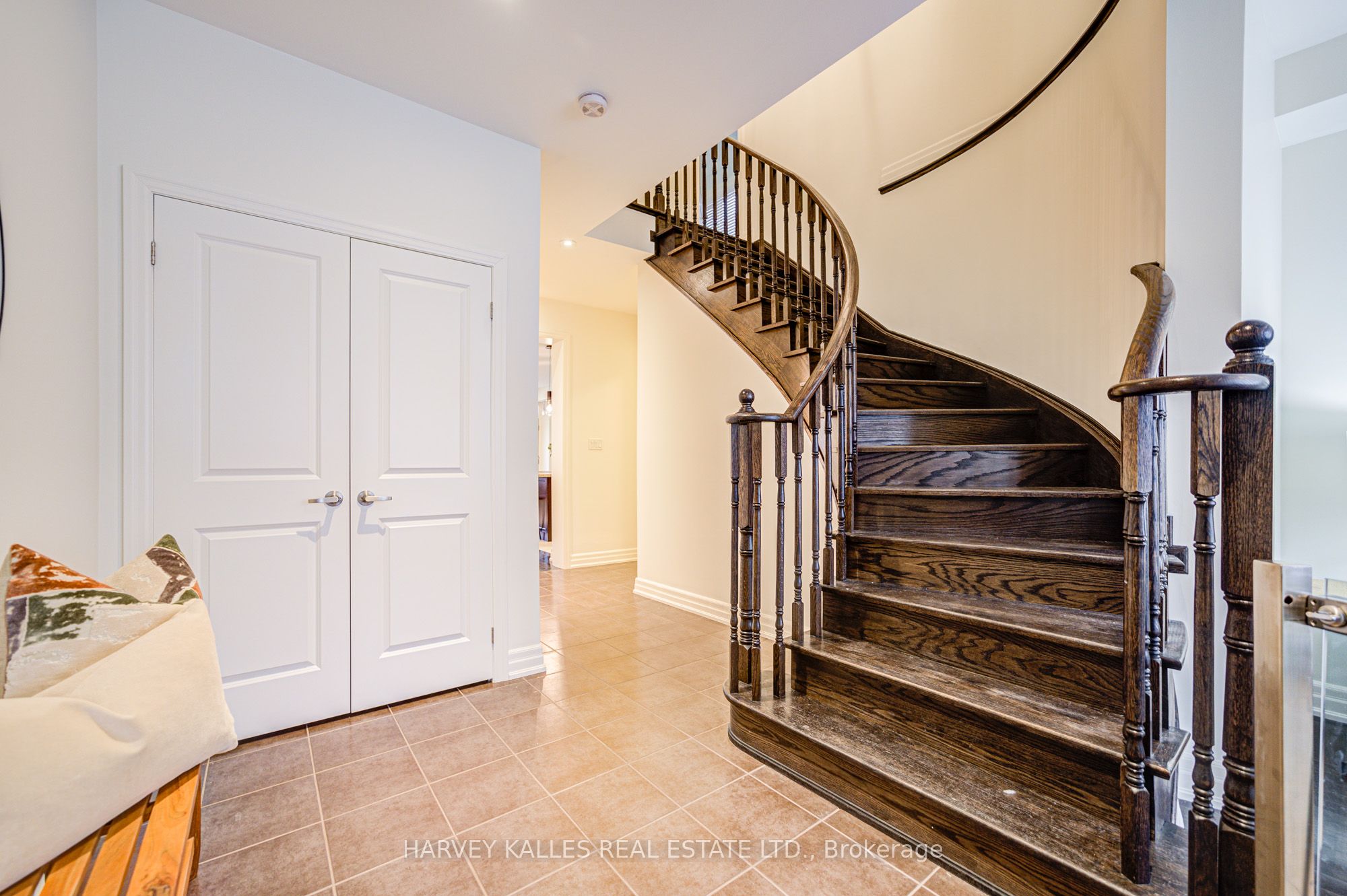 20 Claudview Street Property Photo 7