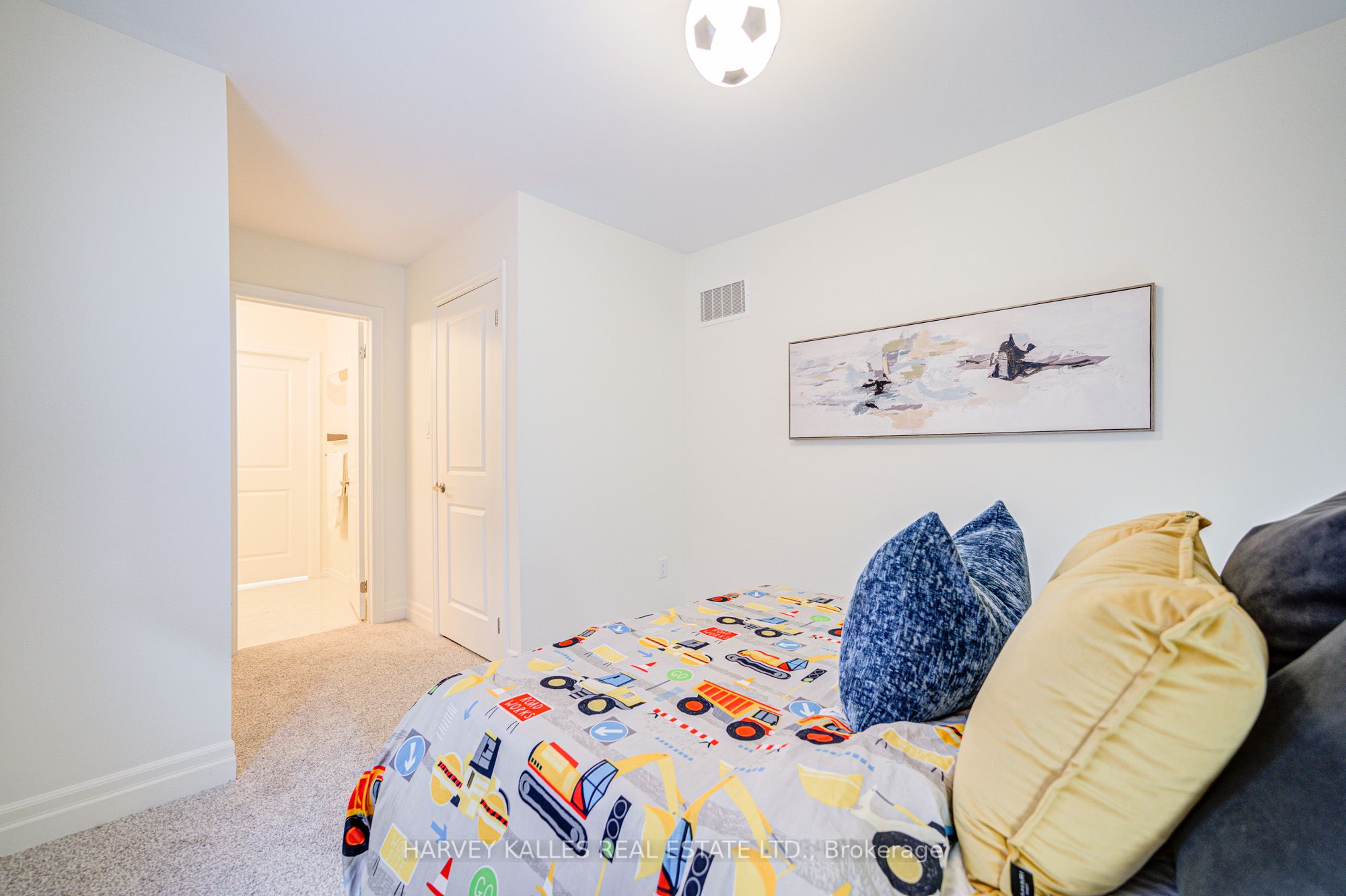 20 Claudview Street Property Photo 35