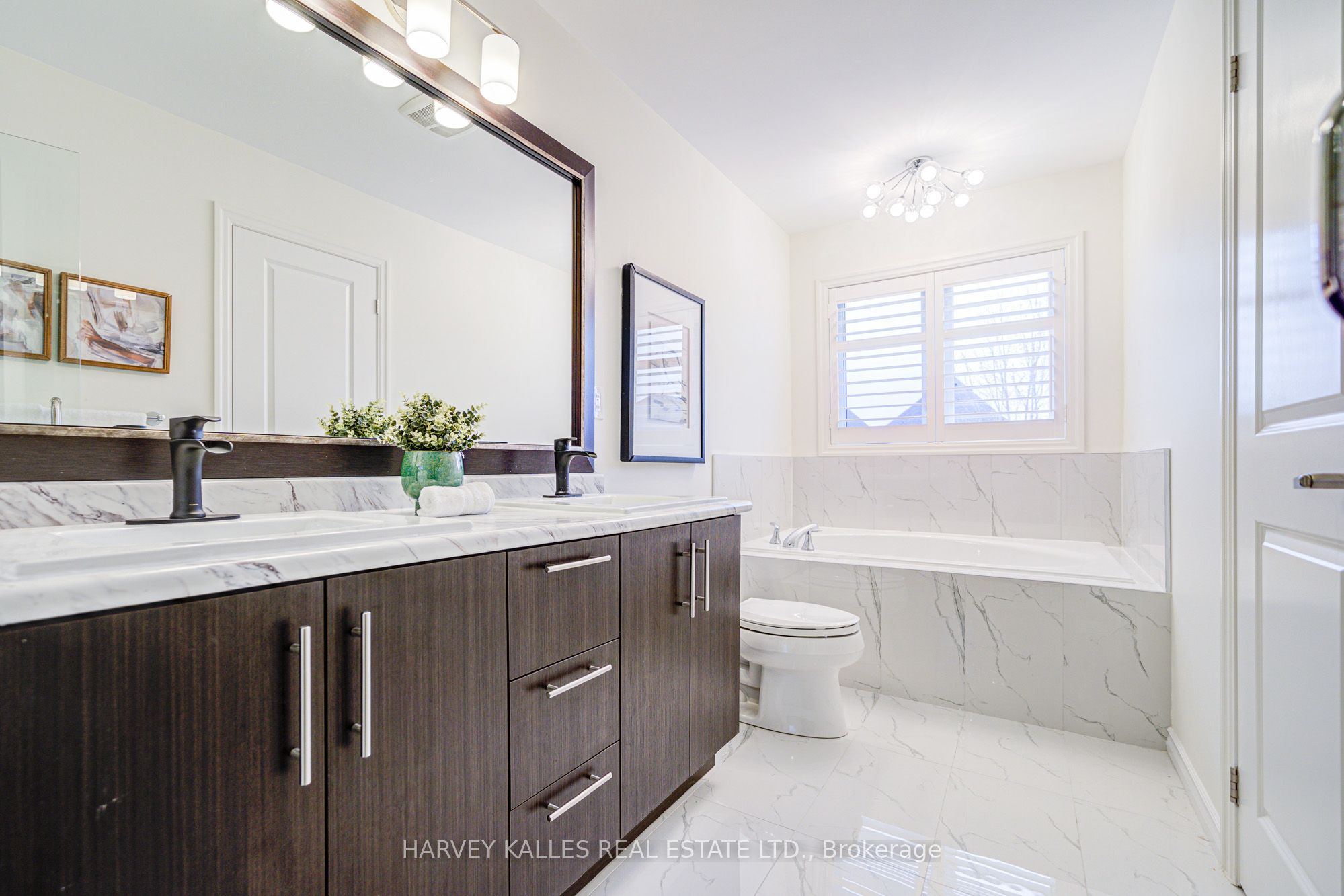 20 Claudview Street Property Photo 44