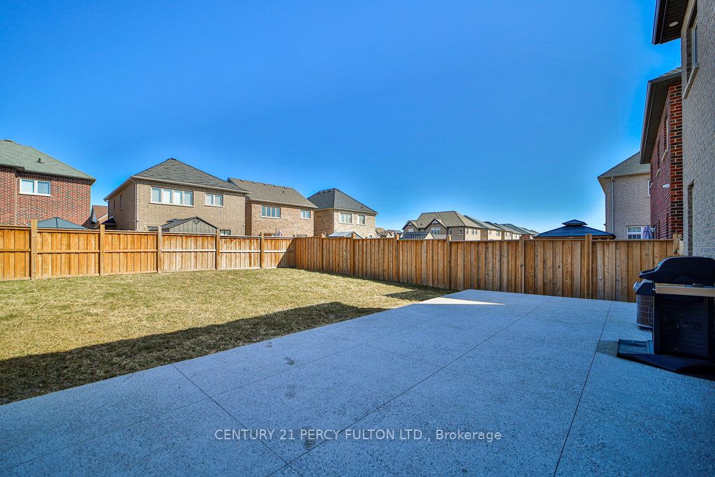 1006 Cole Street Property Photo 5