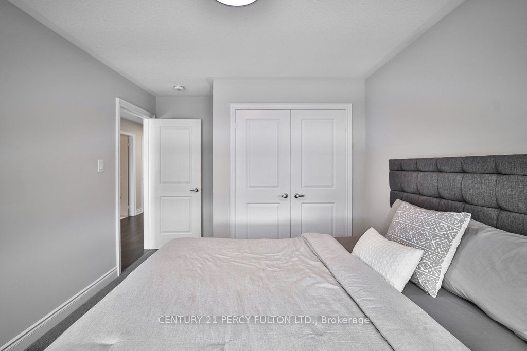 1006 Cole Street Property Photo 20