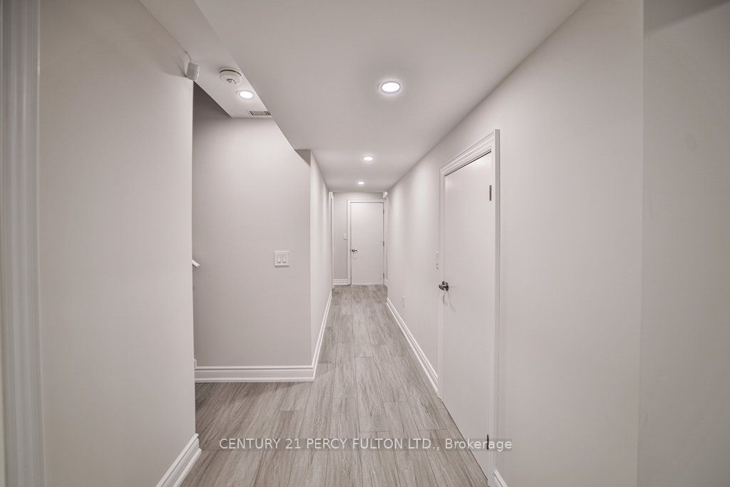 1006 Cole Street Property Photo 29