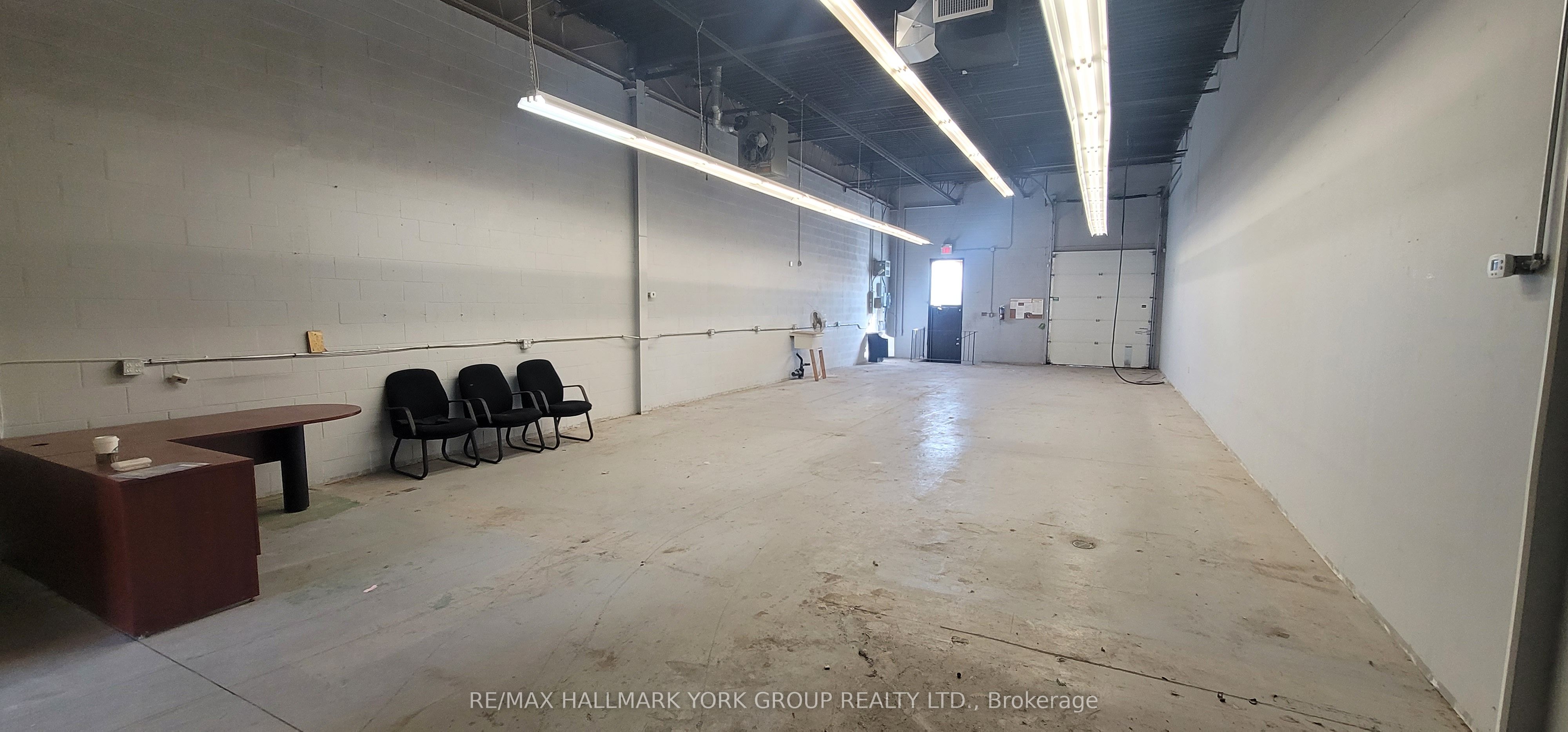 #4 - 255 Industrial Parkway Property Photo 6