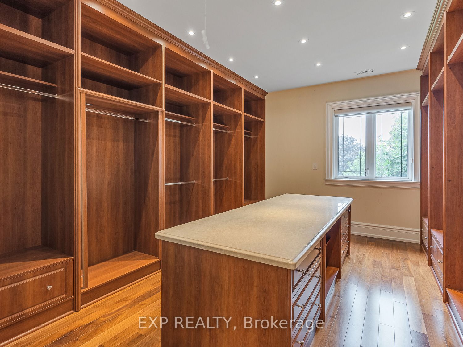 33 Maple Grove Avenue Property Photo 31