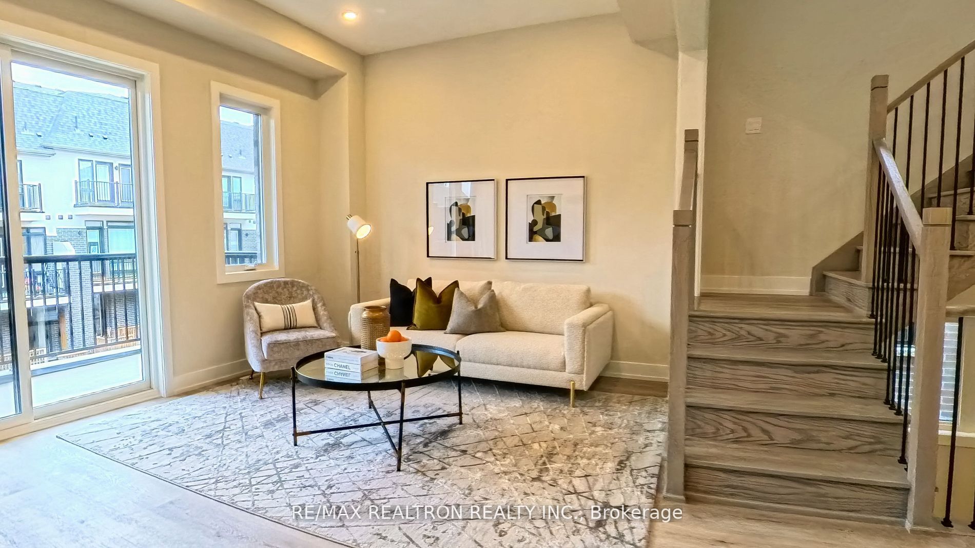 25 Seguin Street Property Photo 5