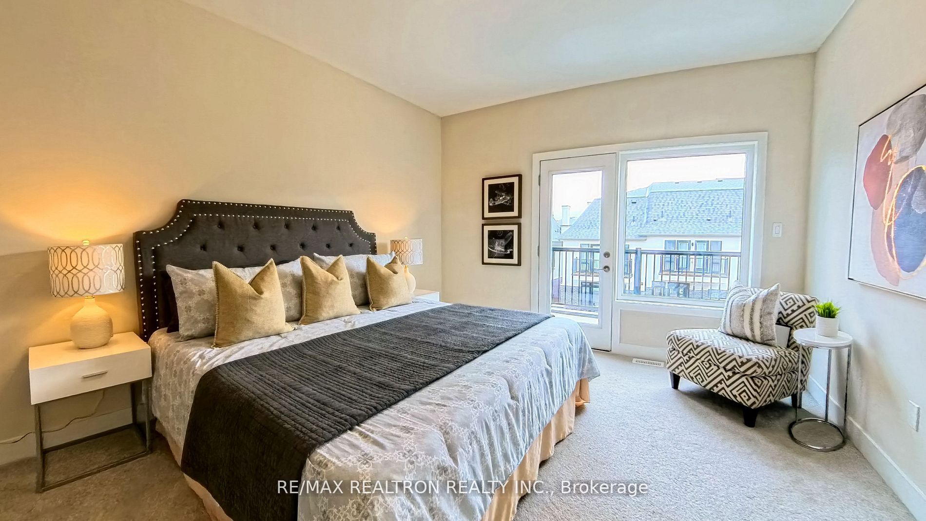25 Seguin Street Property Photo 8