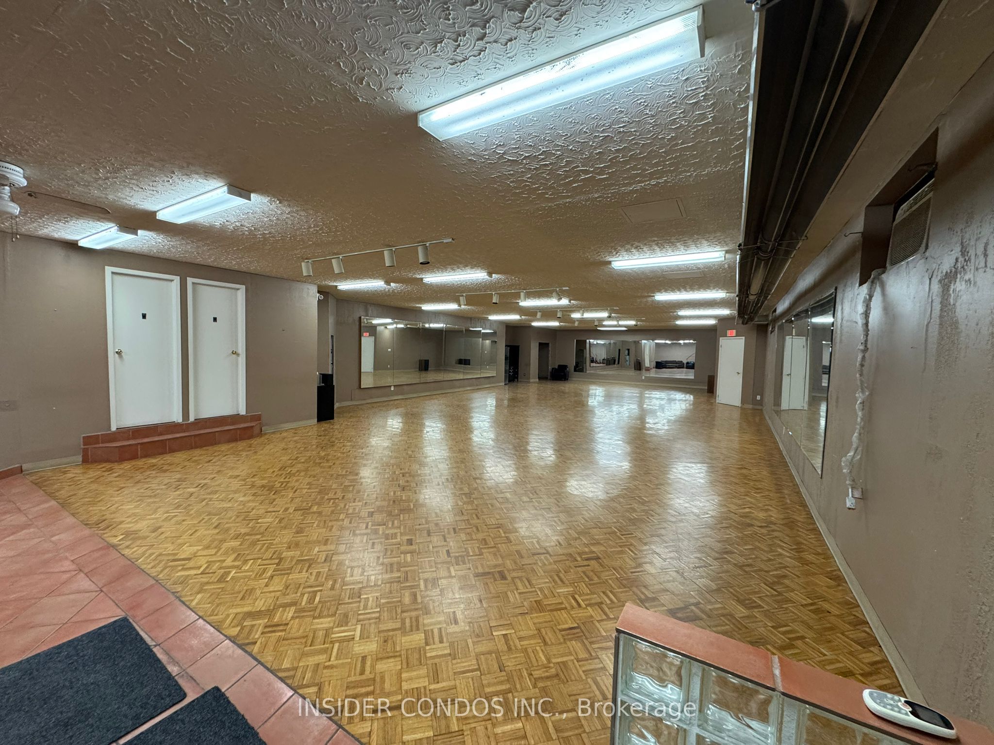 #3 Lower - 15 Willis Road Property Photo 3