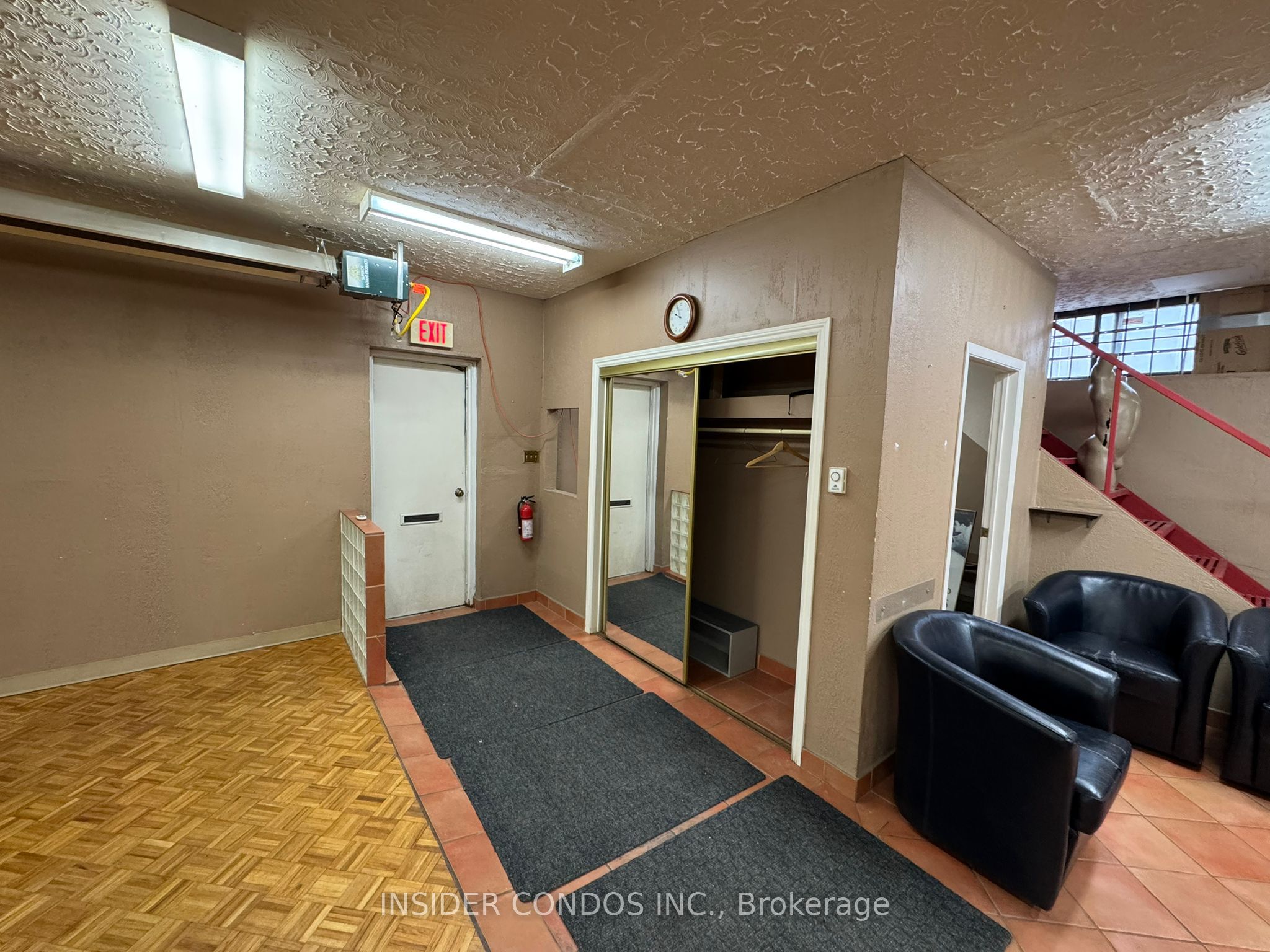 #3 Lower - 15 Willis Road Property Photo 4