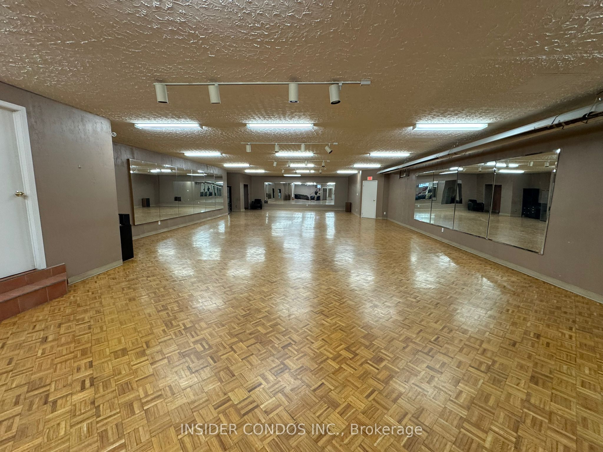#3 Lower - 15 Willis Road Property Photo 11