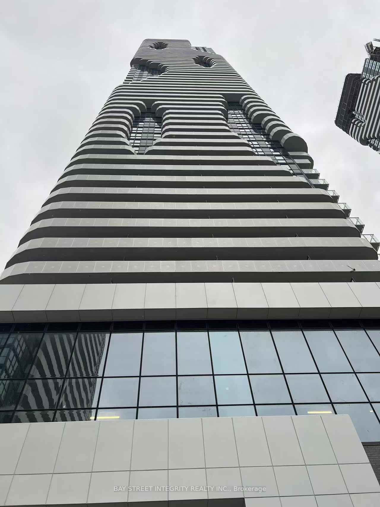 225 Commerce St Property Photo