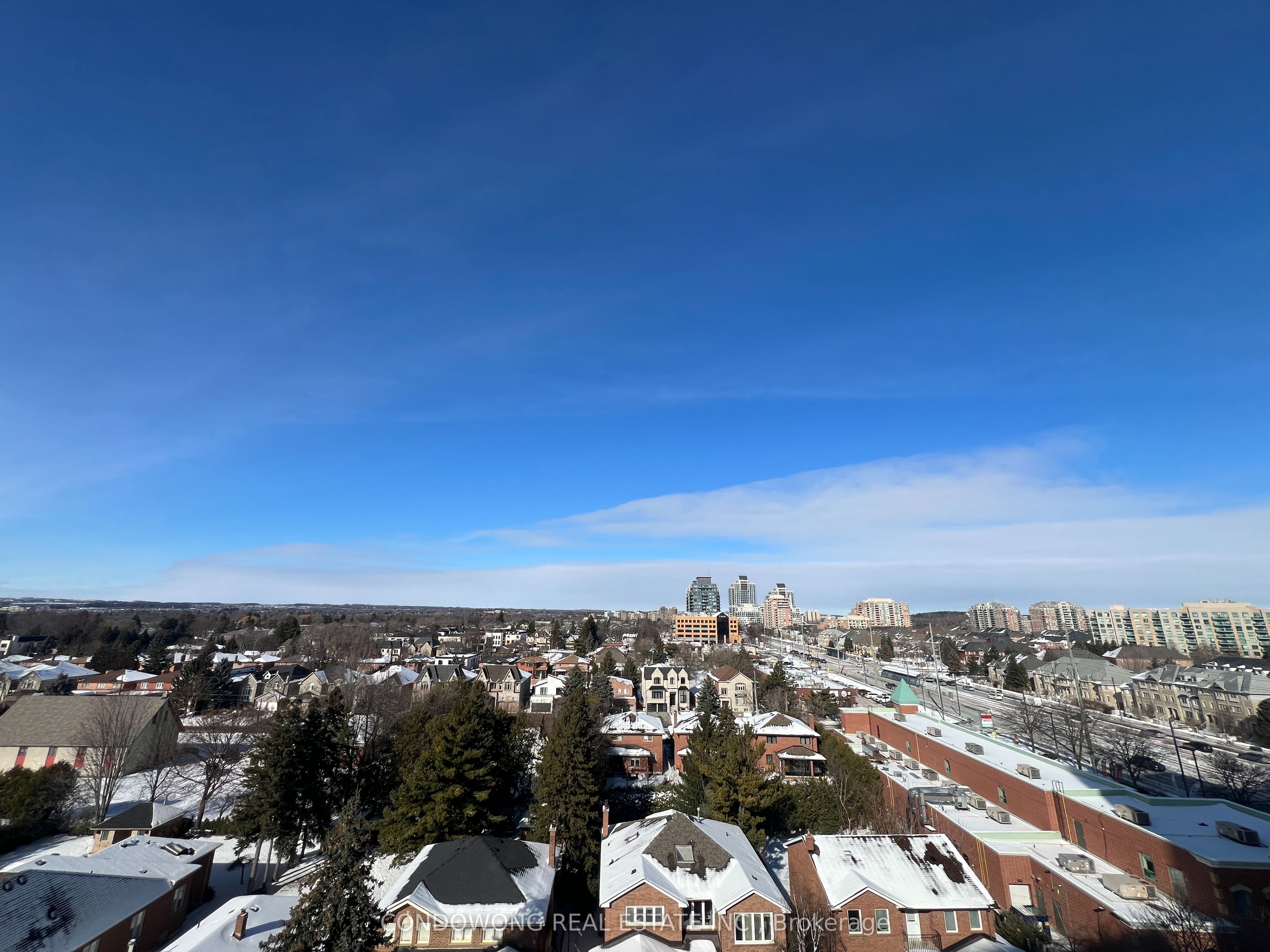 8888 Yonge St Property Photo