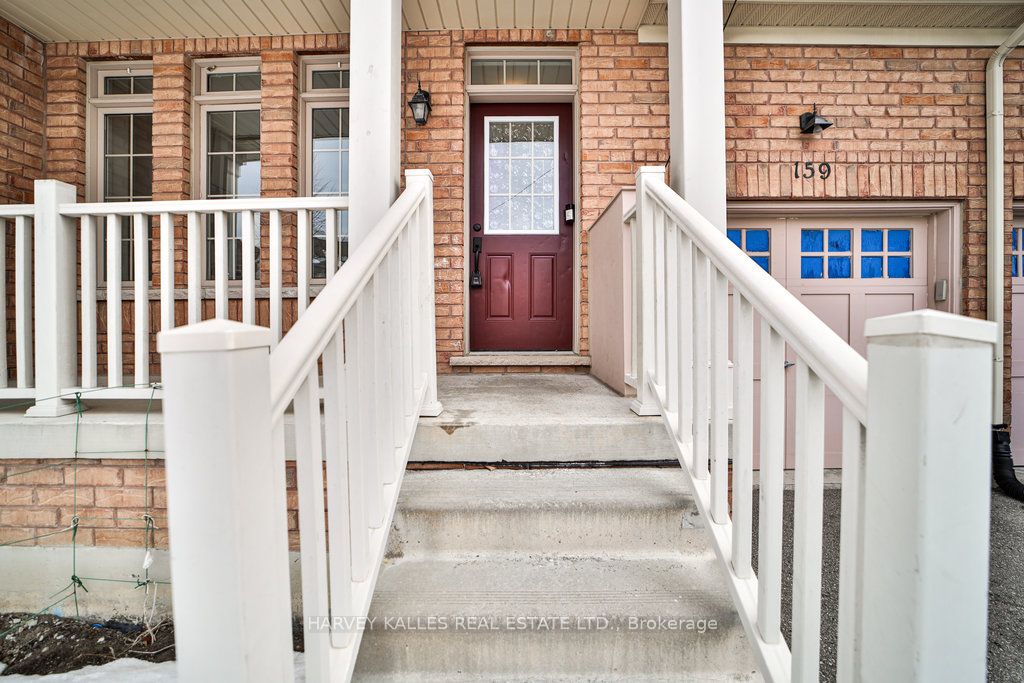 159 Hammersly Boulevard Property Photo 2