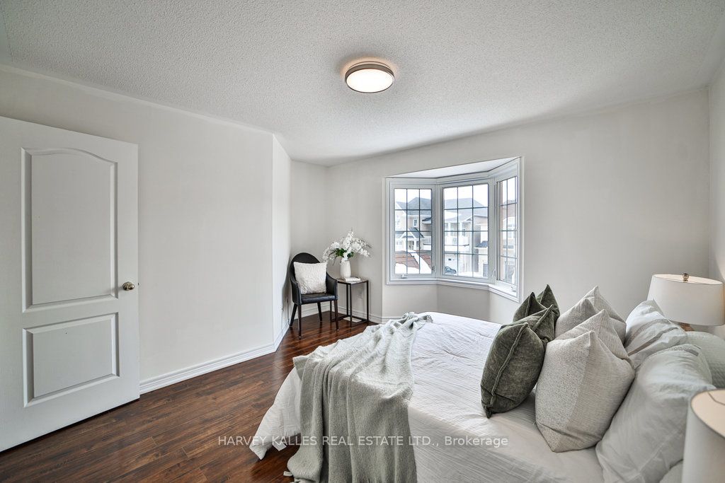 159 Hammersly Boulevard Property Photo 25