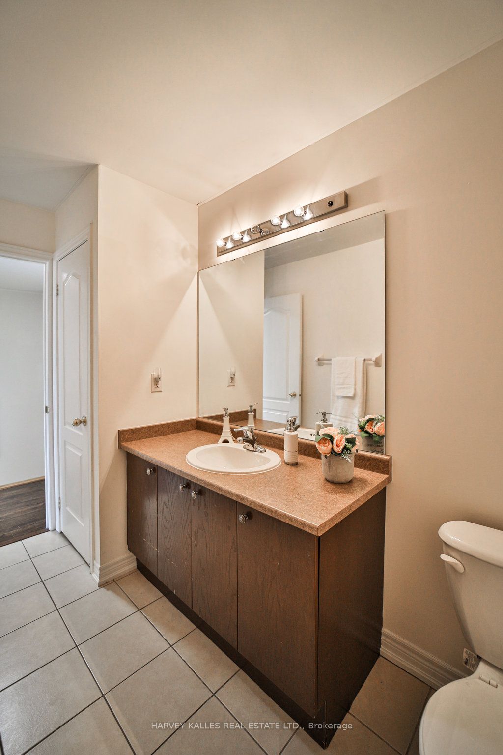 159 Hammersly Boulevard Property Photo 28