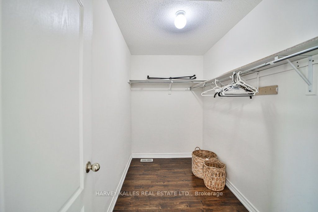 159 Hammersly Boulevard Property Photo 31