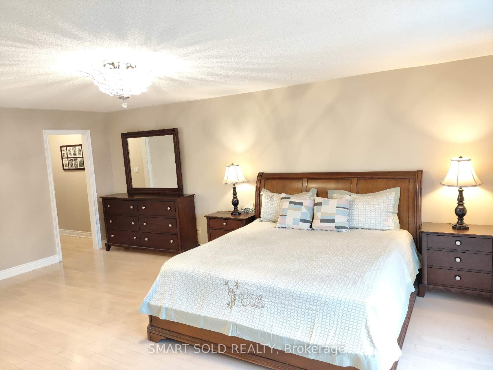 67 Chantilly Crescent Property Photo 7
