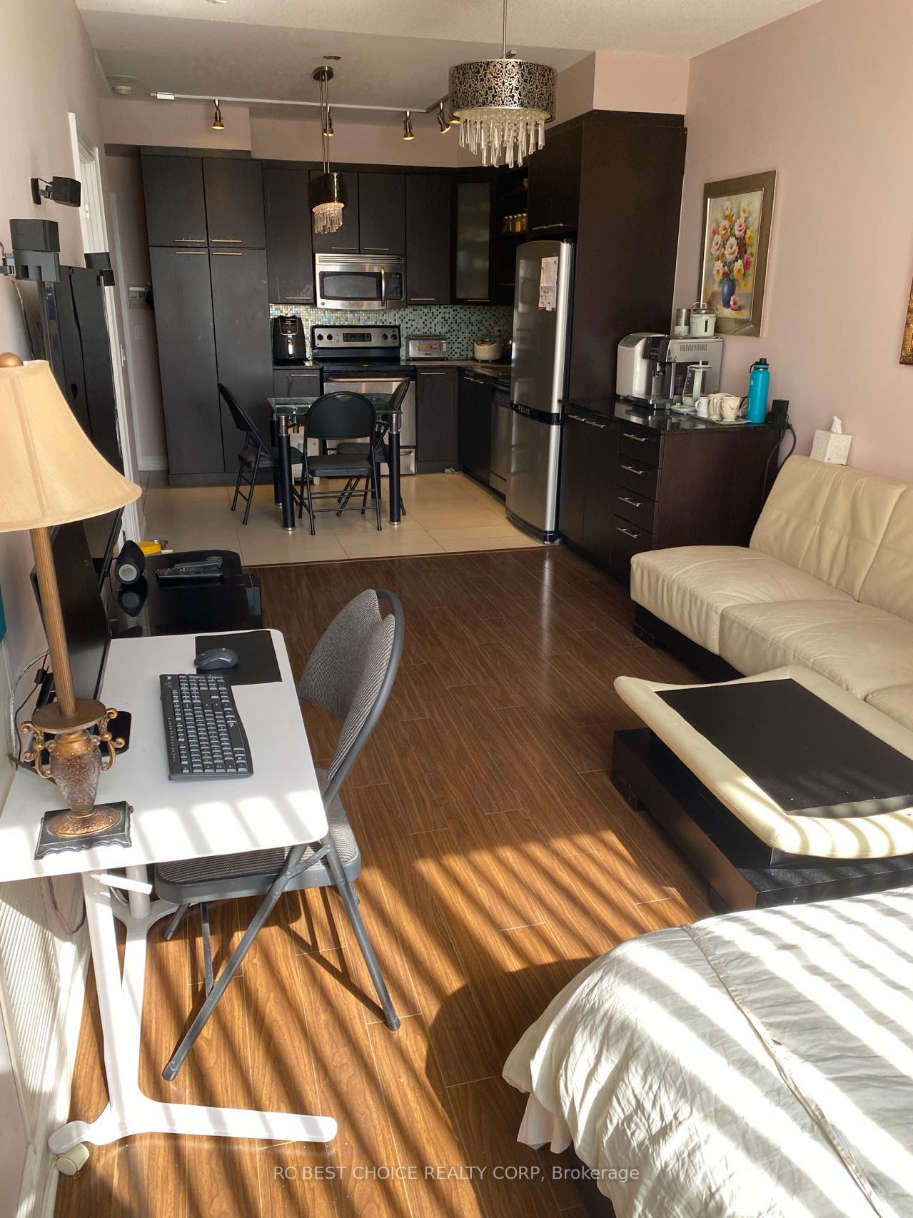 #109 - 37 Galleria Parkway Property Photo