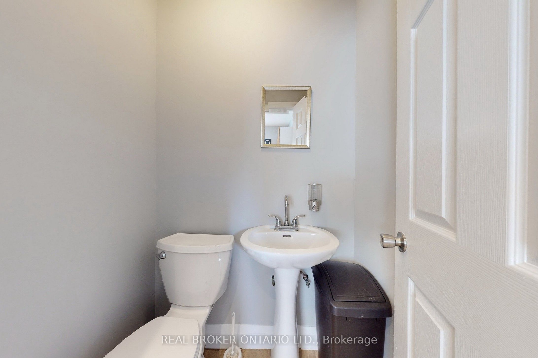 24 Toronto Street Property Photo 19