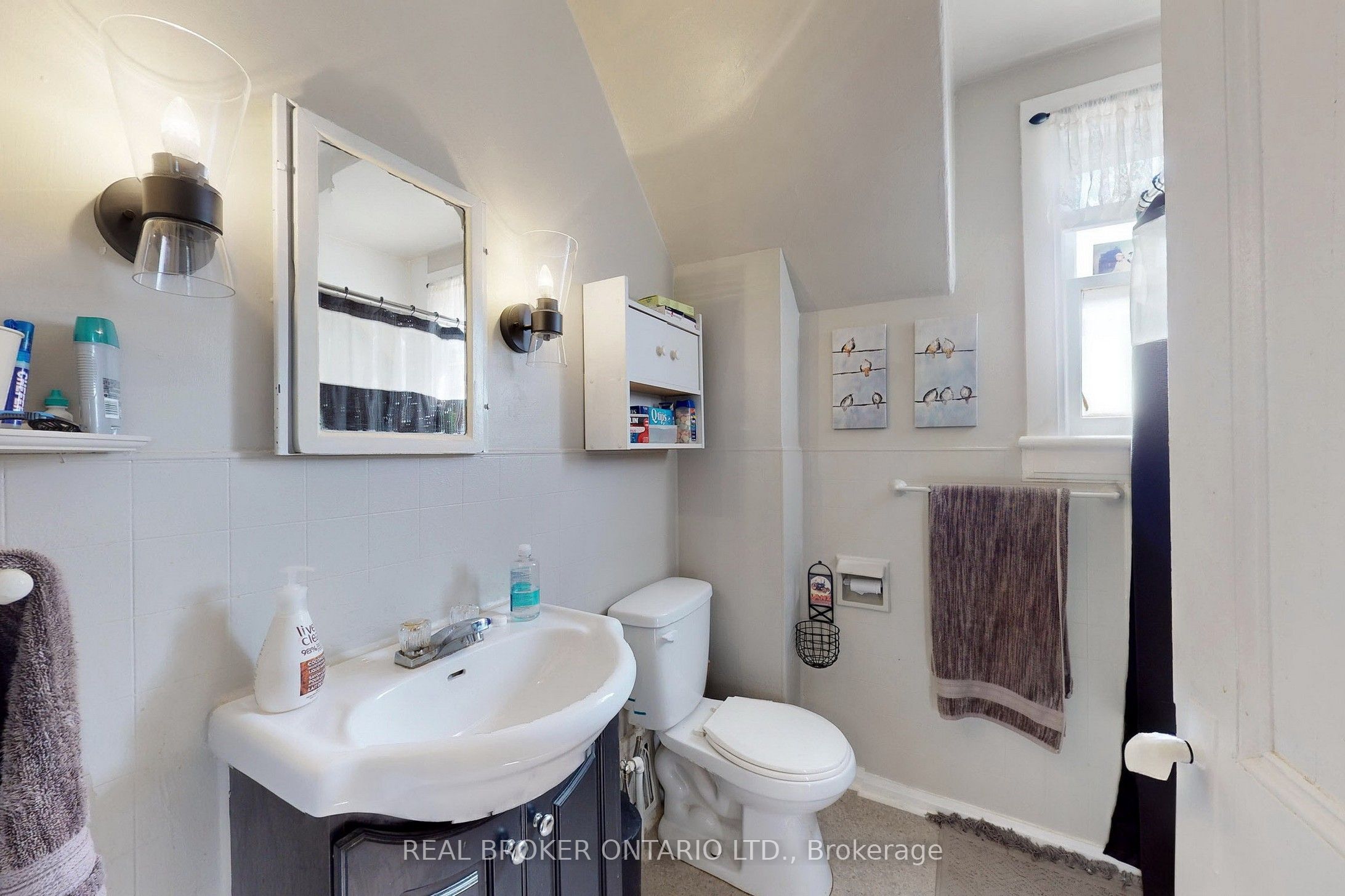 24 Toronto Street Property Photo 35