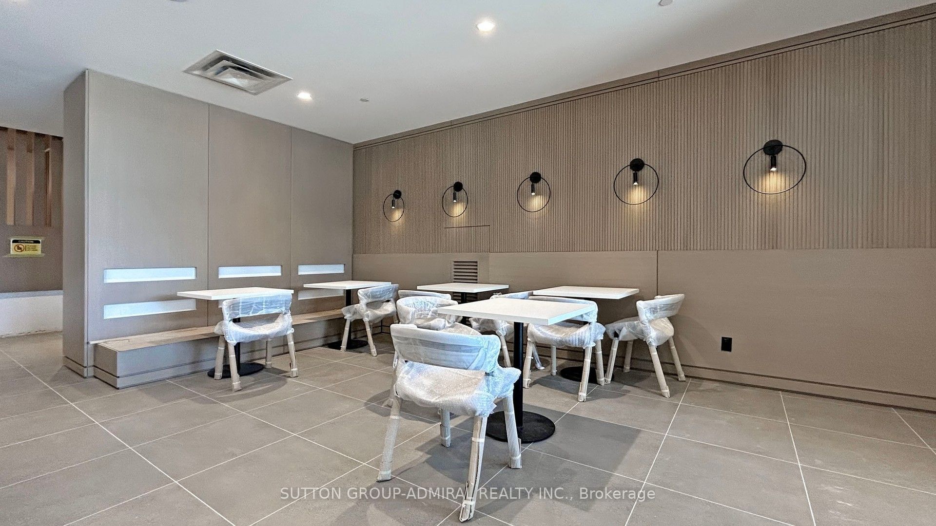 #312 - 7950 Bathurst Street Property Photo 9