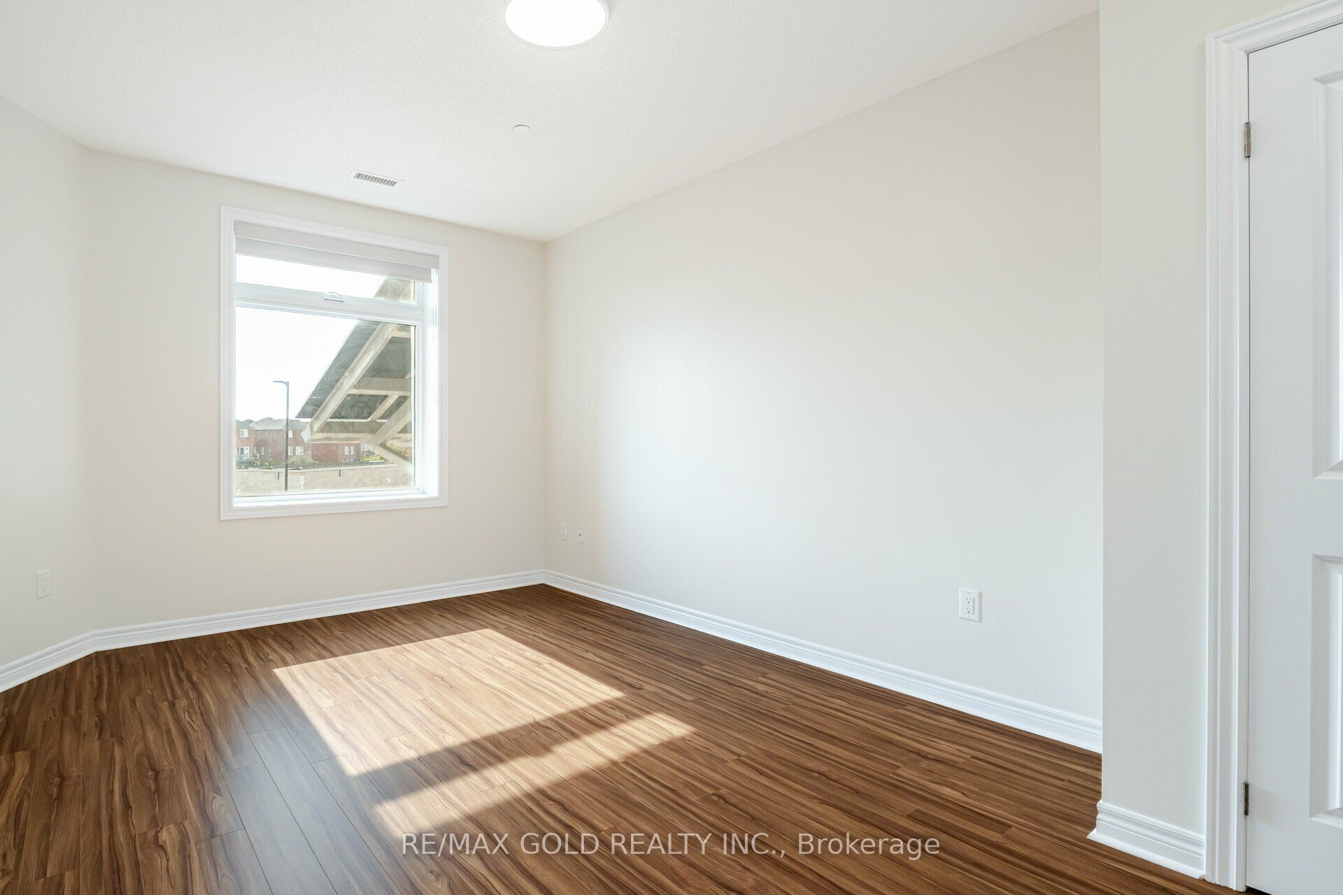 39 New Delhi Drive 209 Property Photo 16