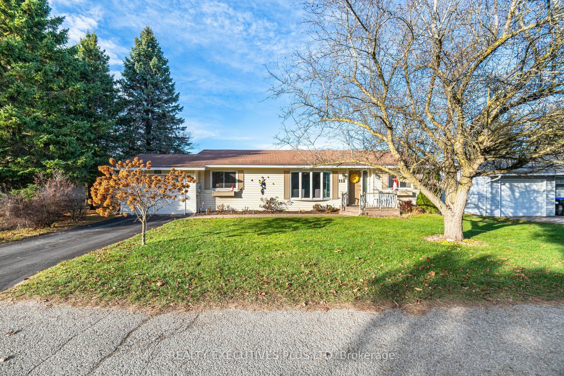 112 Tecumseth Pines Drive Property Photo
