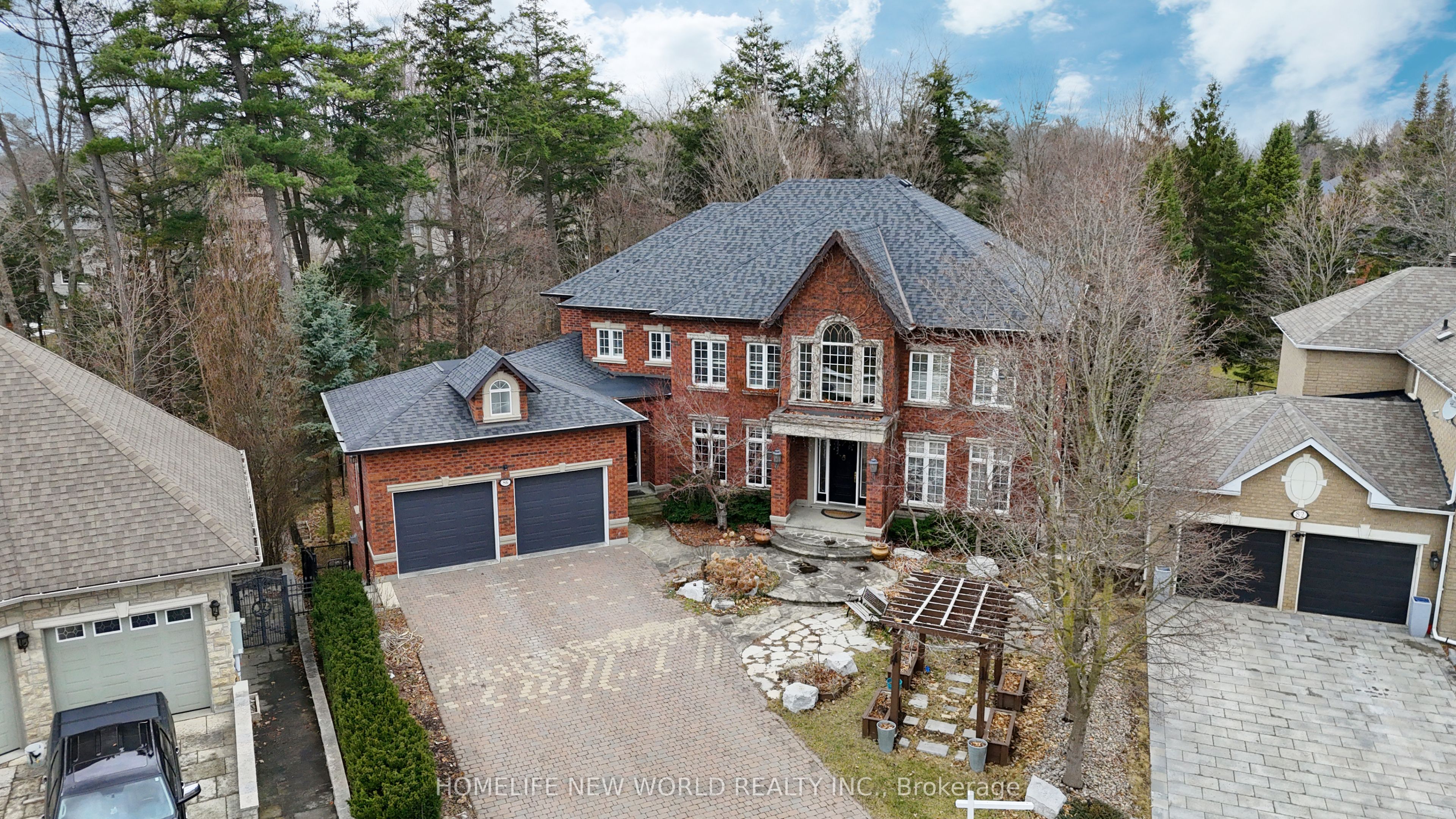 86 Muzich Place Property Photo