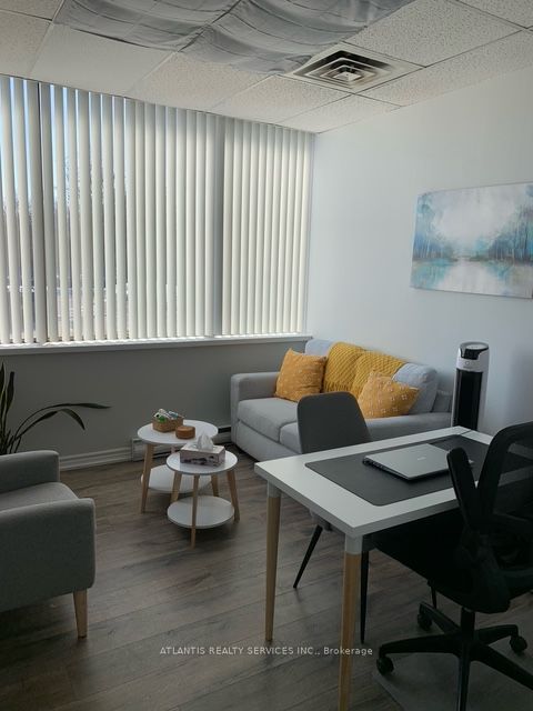 #101 - 17070 Yonge Street Property Photo 2