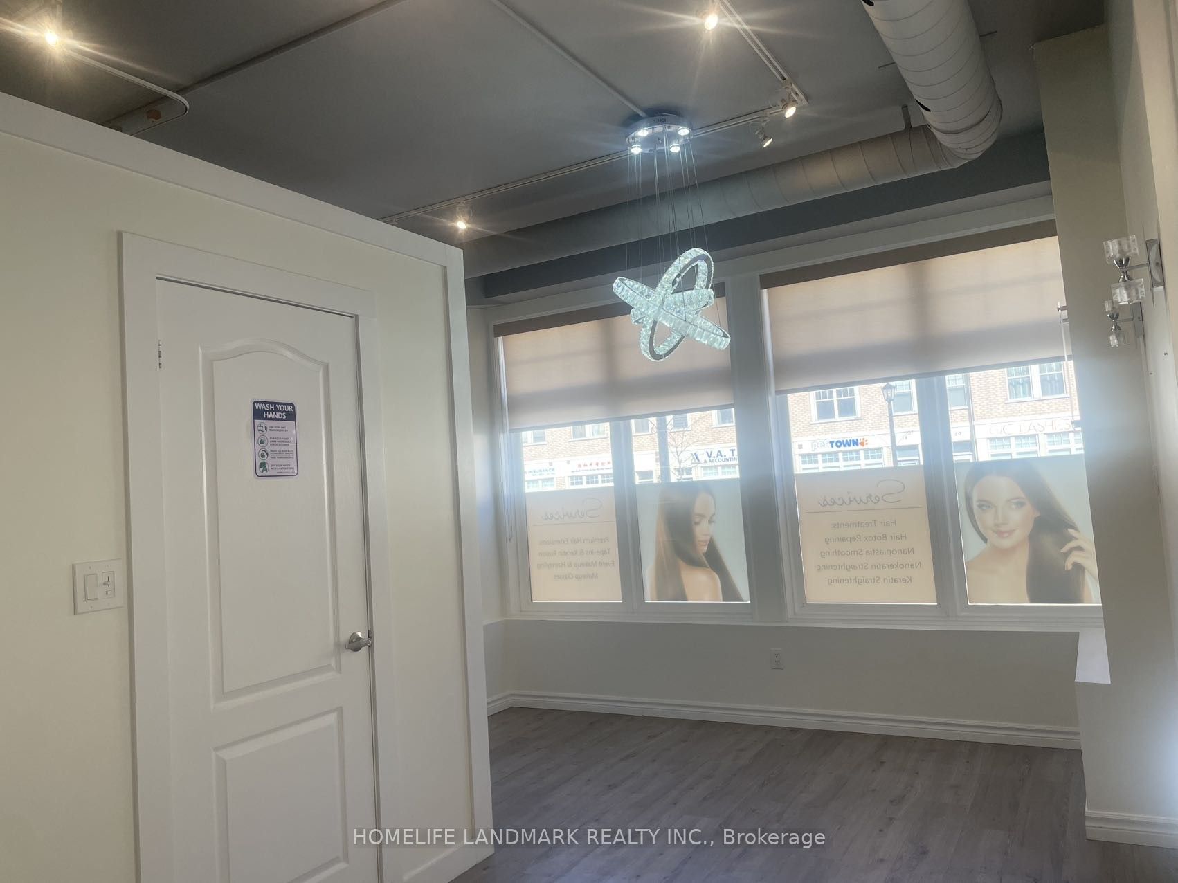 #main - 19 Cathedral High Street Property Photo 9