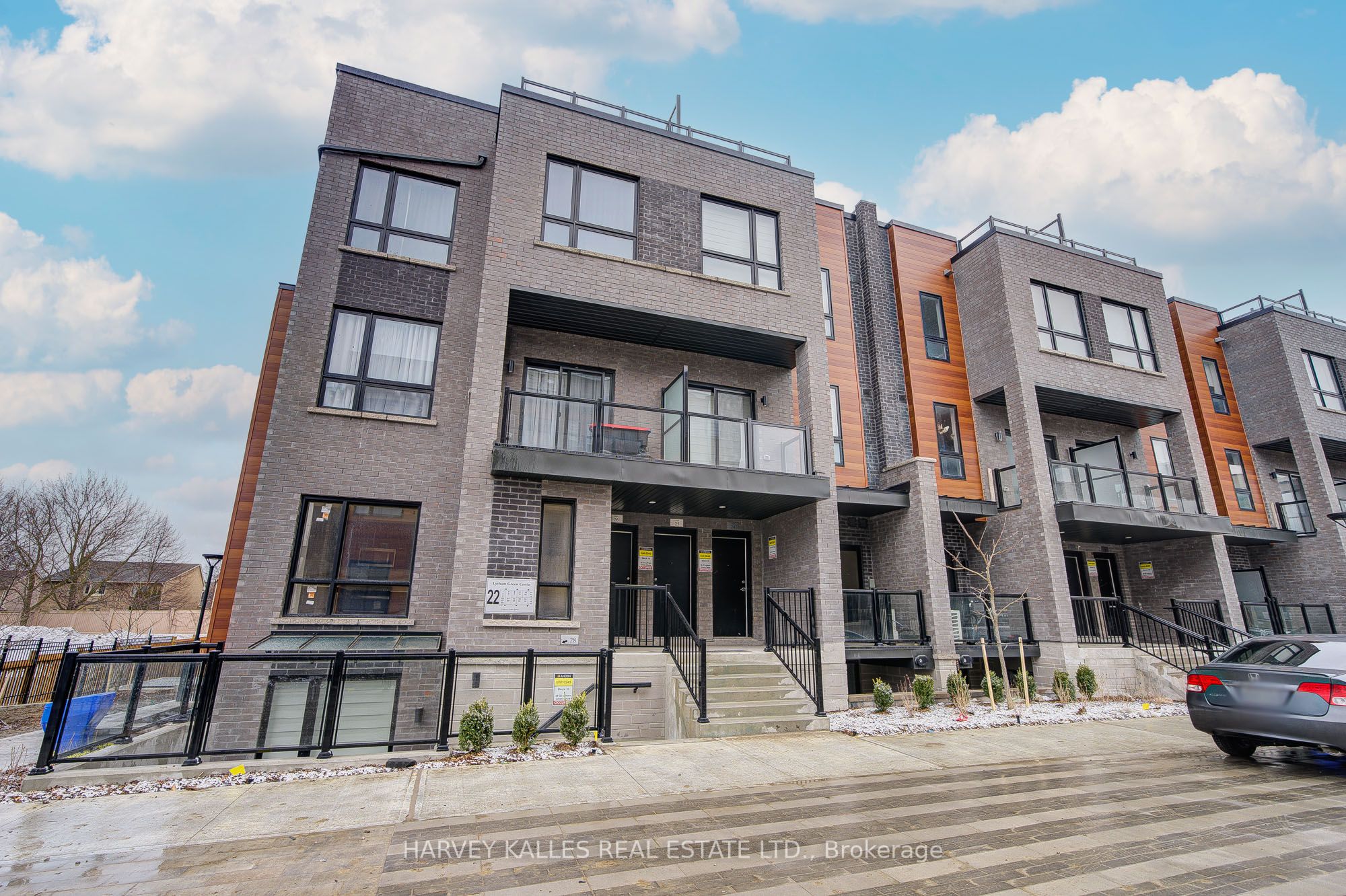 #241 - 22-24 Lytham Green Circle Property Photo 1