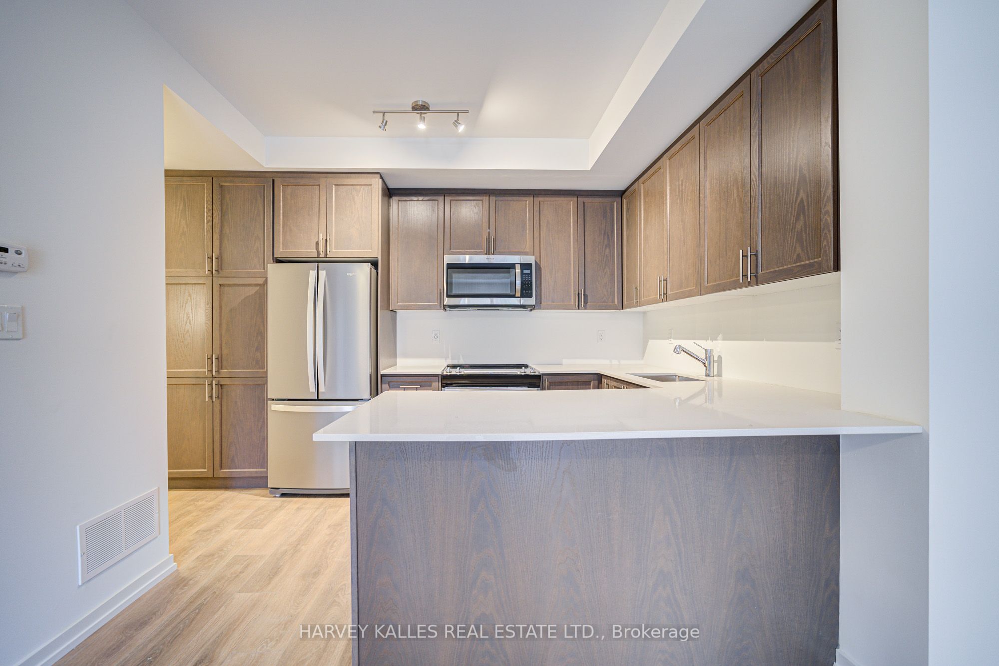 #241 - 22-24 Lytham Green Circle Property Photo 13