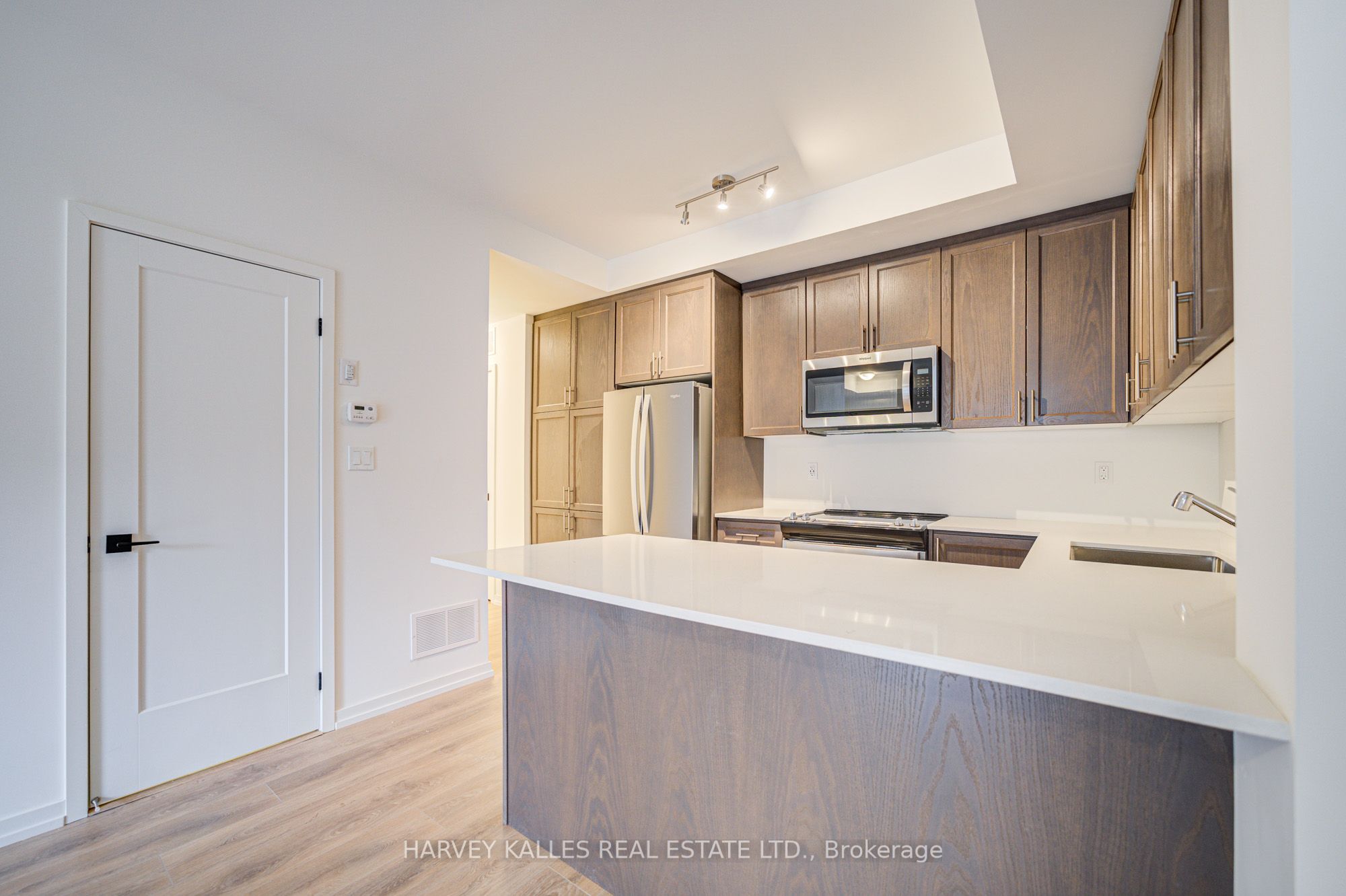 #241 - 22-24 Lytham Green Circle Property Photo 14
