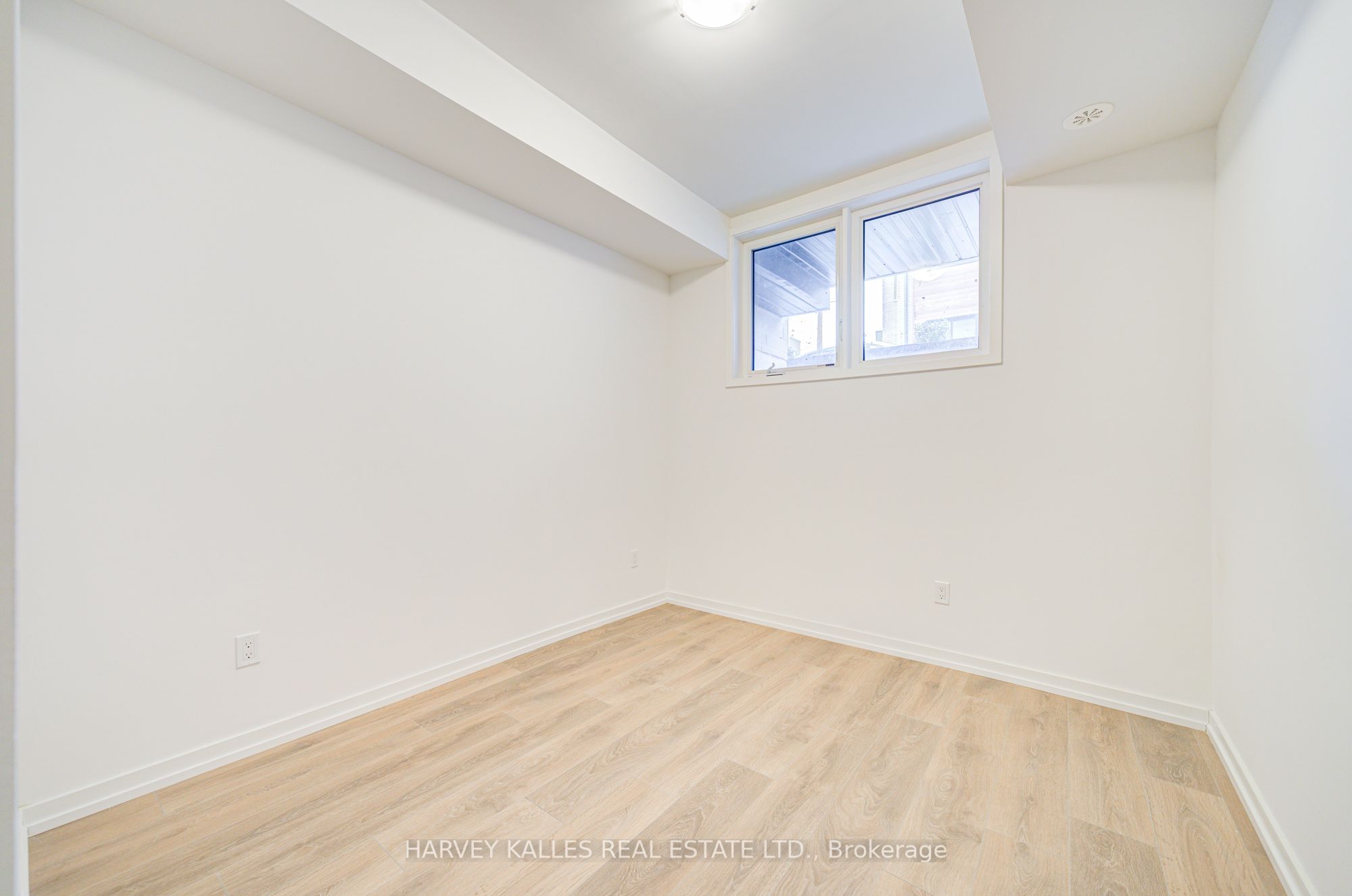 #241 - 22-24 Lytham Green Circle Property Photo 24