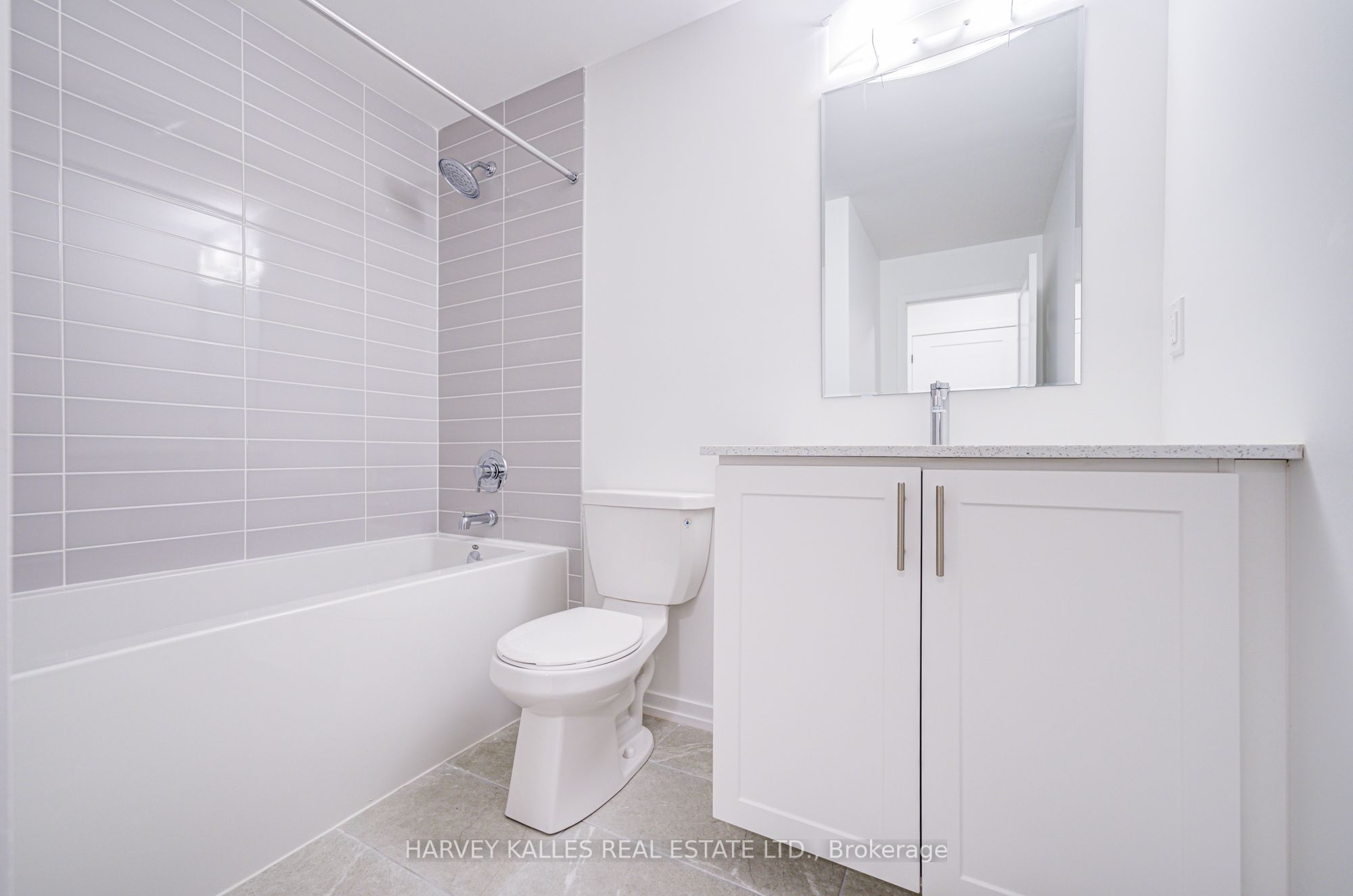#241 - 22-24 Lytham Green Circle Property Photo 30