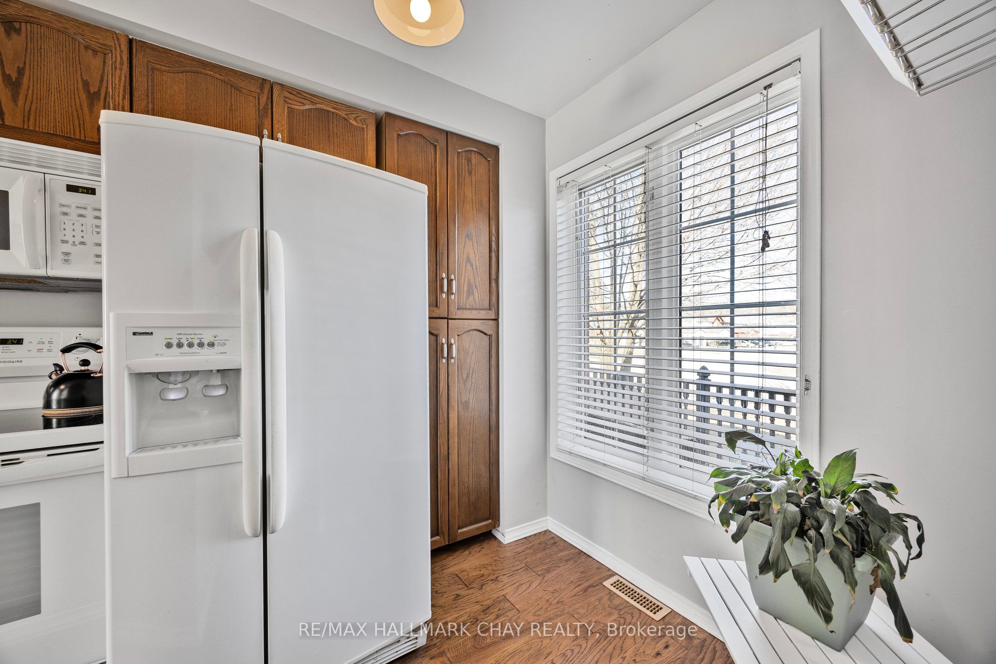 1135 Kensington Street Property Photo 5