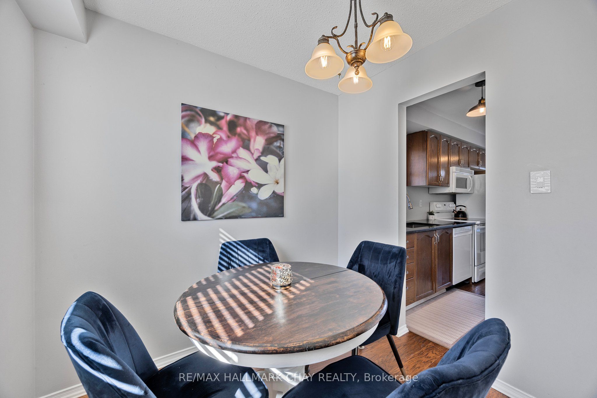 1135 Kensington Street Property Photo 13
